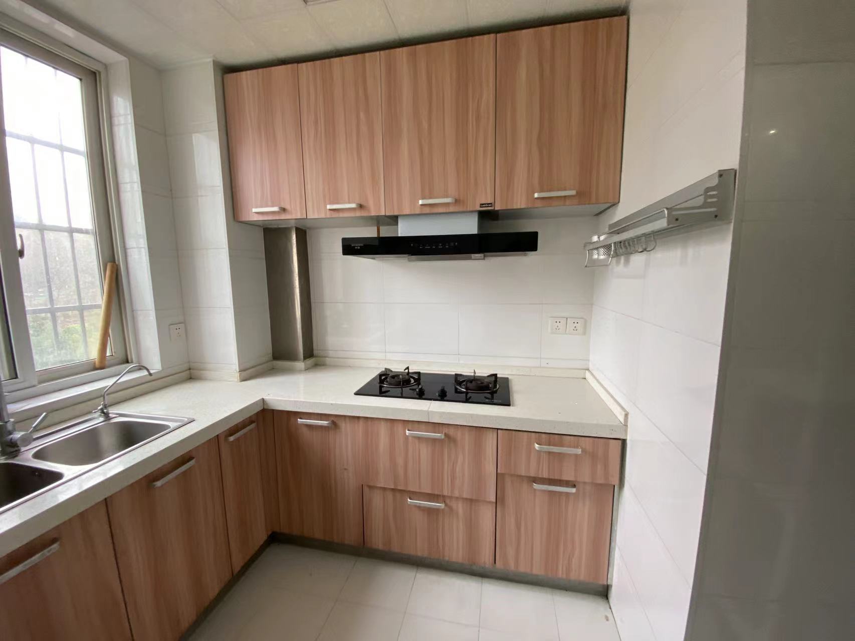 颐景园3期协力小区  3室2厅2卫    85.0万 颐景园3期协力小区  3室2厅2卫    85.0万室内图