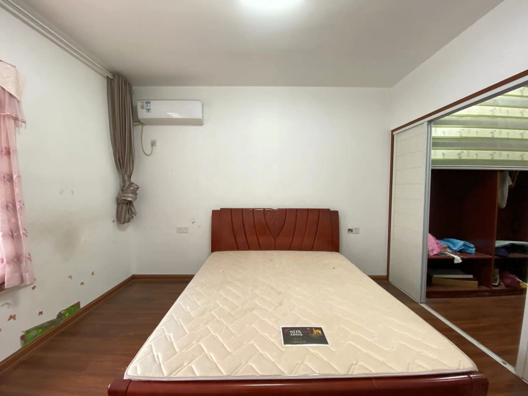 颐景园3期协力小区  3室2厅2卫    85.0万 颐景园3期协力小区  3室2厅2卫    85.0万室内图