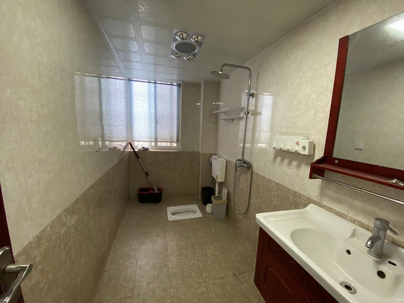 颐景园3期协力小区  3室2厅2卫    85.0万 颐景园3期协力小区  3室2厅2卫    85.0万室内图