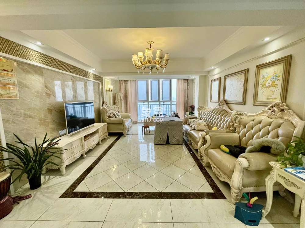 慧谷阳光  4室2厅2卫    83.0万