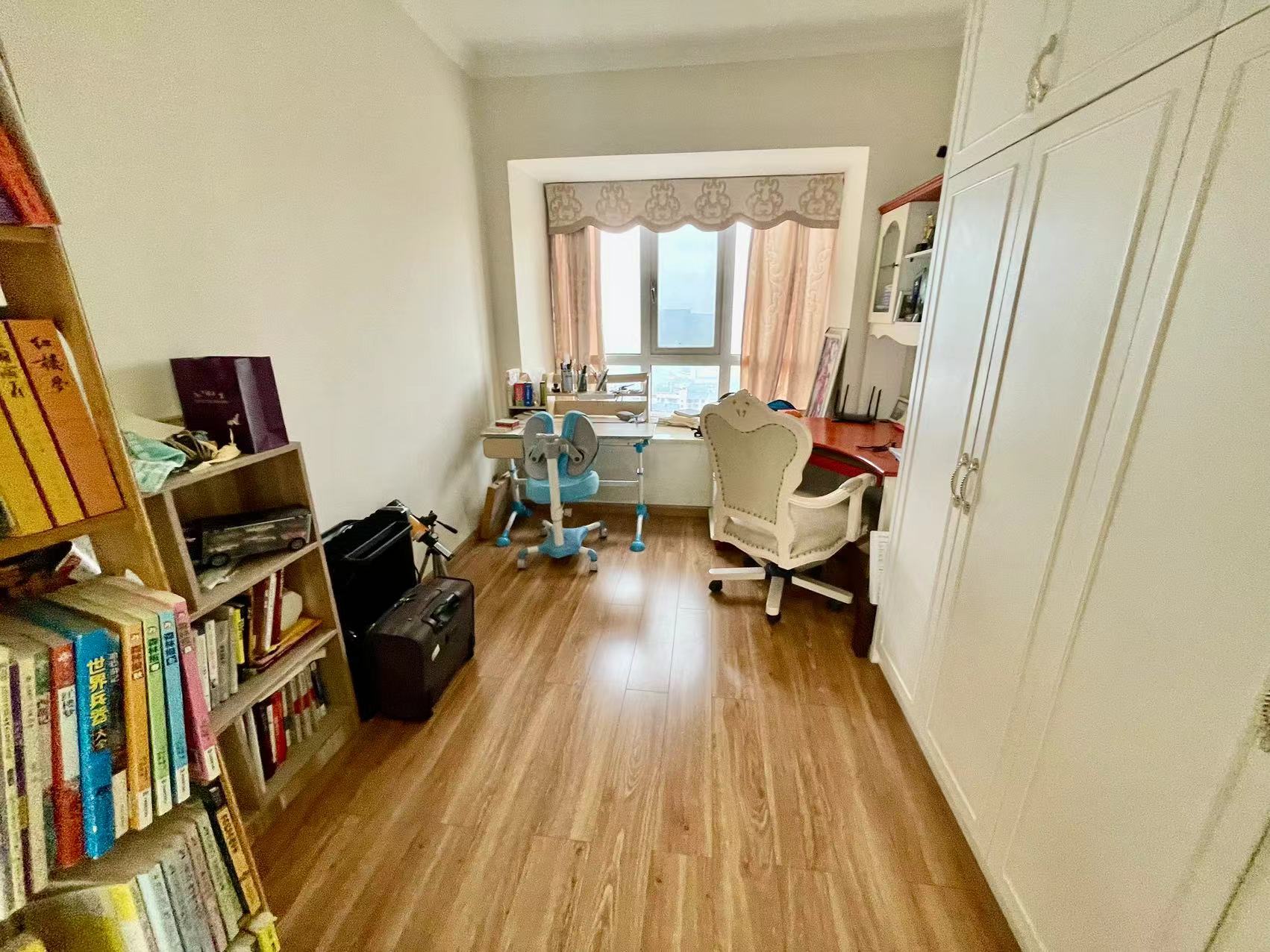 慧谷阳光 4室2厅2卫 83.0万 慧谷阳光 4室2厅2卫 83.0万室内图