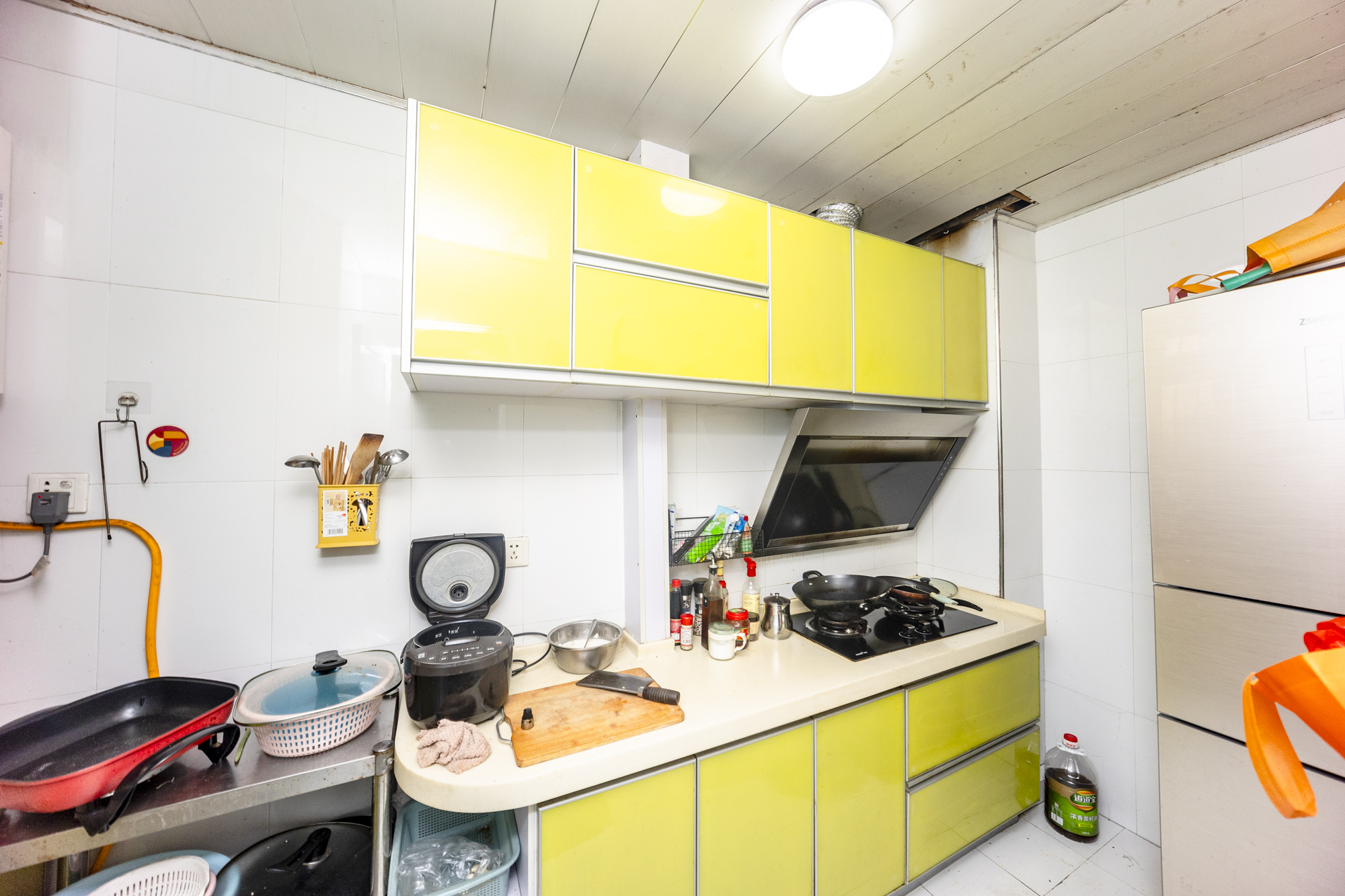 巧克力空间(建鸿达现代大厦) 2室2厅1卫 58.0万 巧克力空间(建鸿达现代大厦) 2室2厅1卫 58.0万厨房