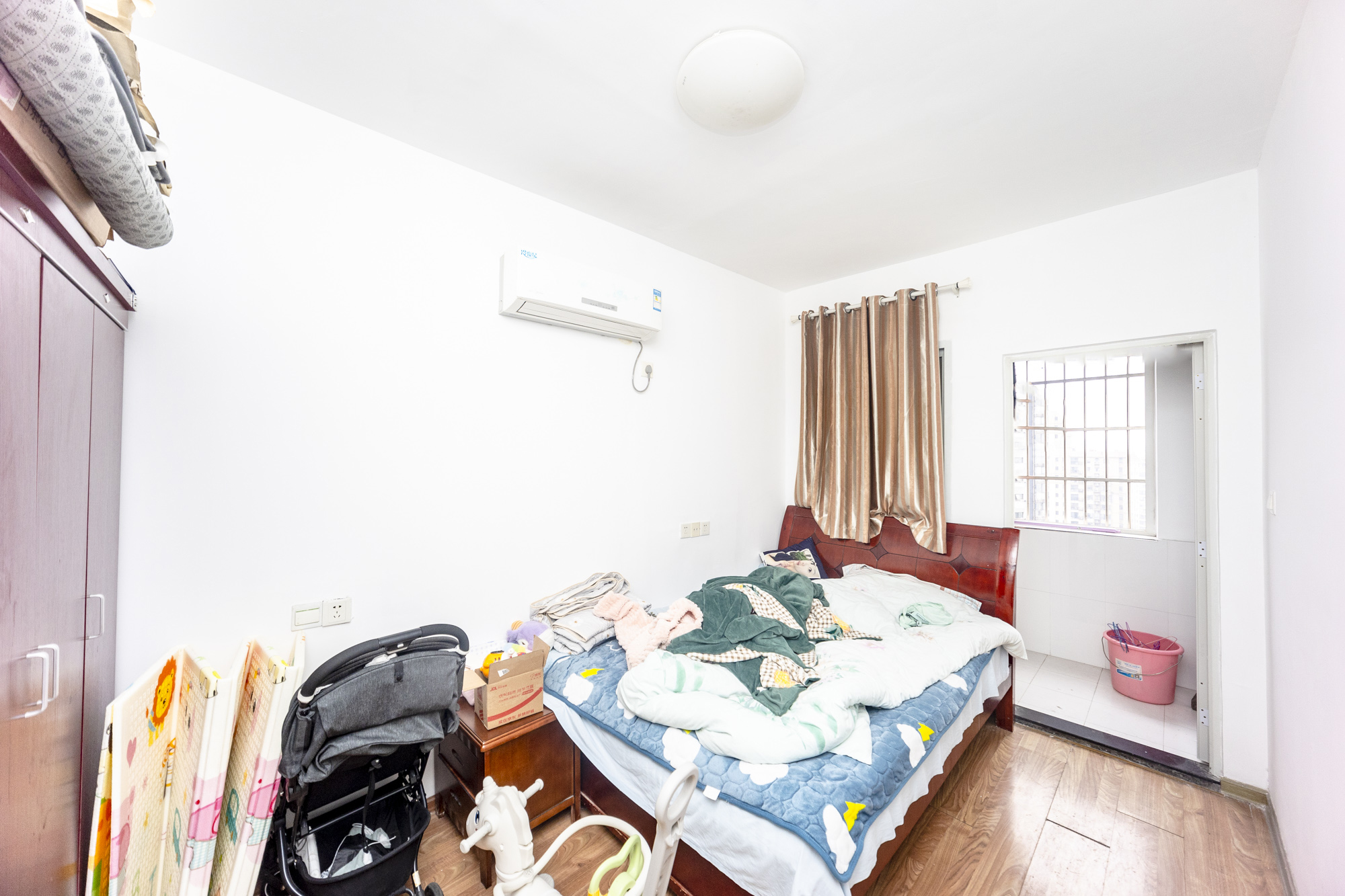 巧克力空间(建鸿达现代大厦) 2室2厅1卫 58.0万 巧克力空间(建鸿达现代大厦) 2室2厅1卫 58.0万卧室