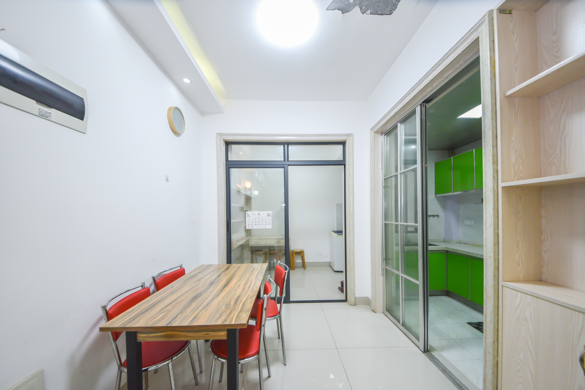 阳光锦城  3室2厅1卫    95.0万 阳光锦城  3室2厅1卫    95.0万客厅