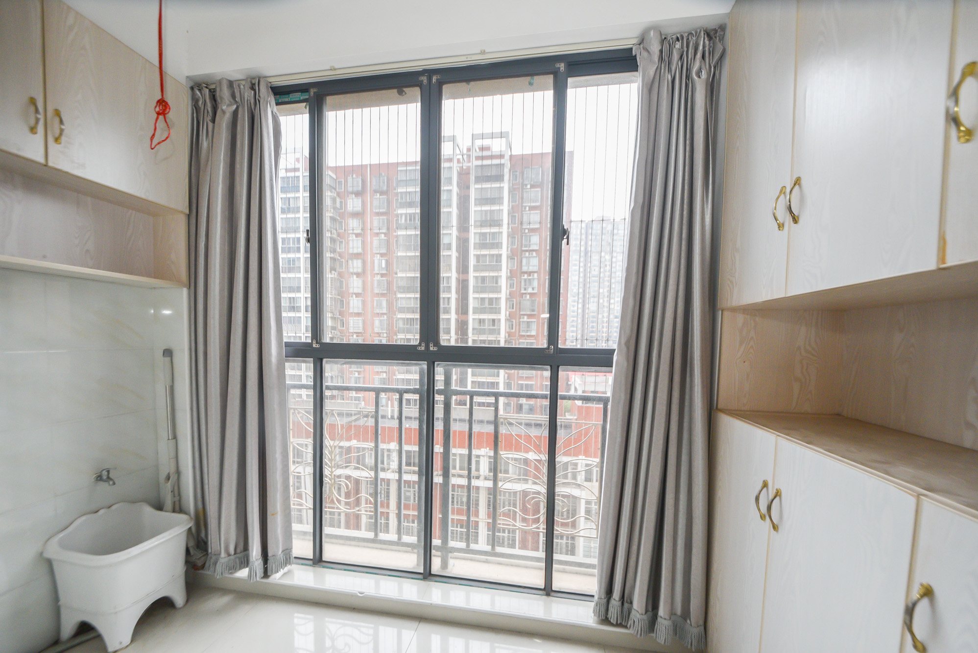 阳光锦城  3室2厅1卫    95.0万 阳光锦城  3室2厅1卫    95.0万阳台