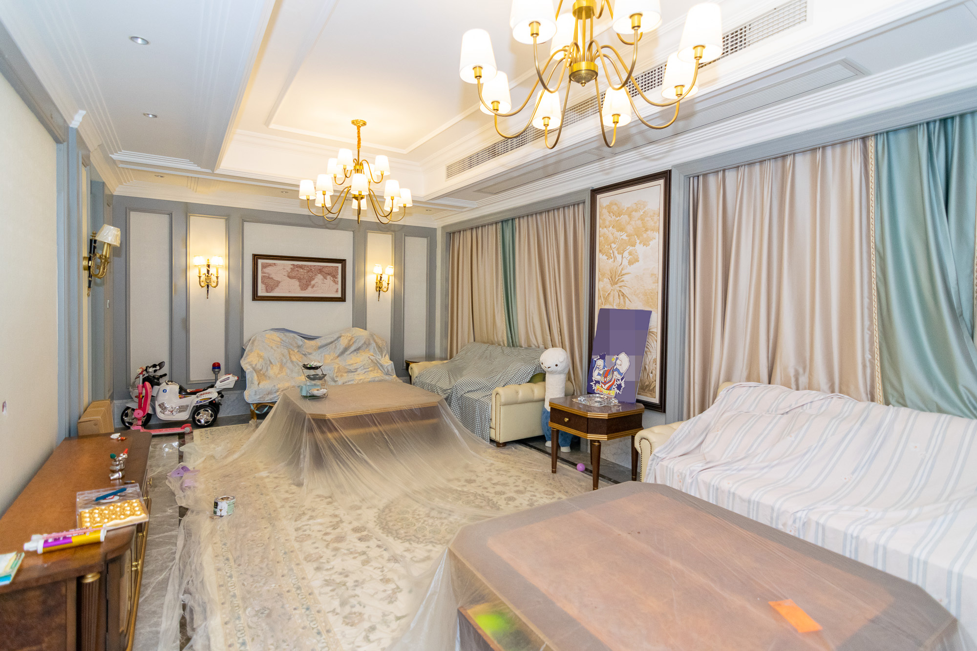 金地三千府(金地湖山樾、金地自在城) 7室3厅3卫 976.0万 金地三千府(金地湖山樾、金地自在城) 7室3厅3卫 976.0万客厅