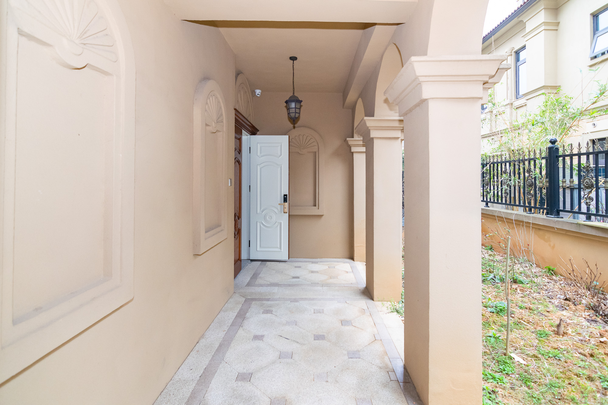 金地三千府(金地湖山樾、金地自在城) 7室3厅3卫 976.0万 金地三千府(金地湖山樾、金地自在城) 7室3厅3卫 976.0万其他