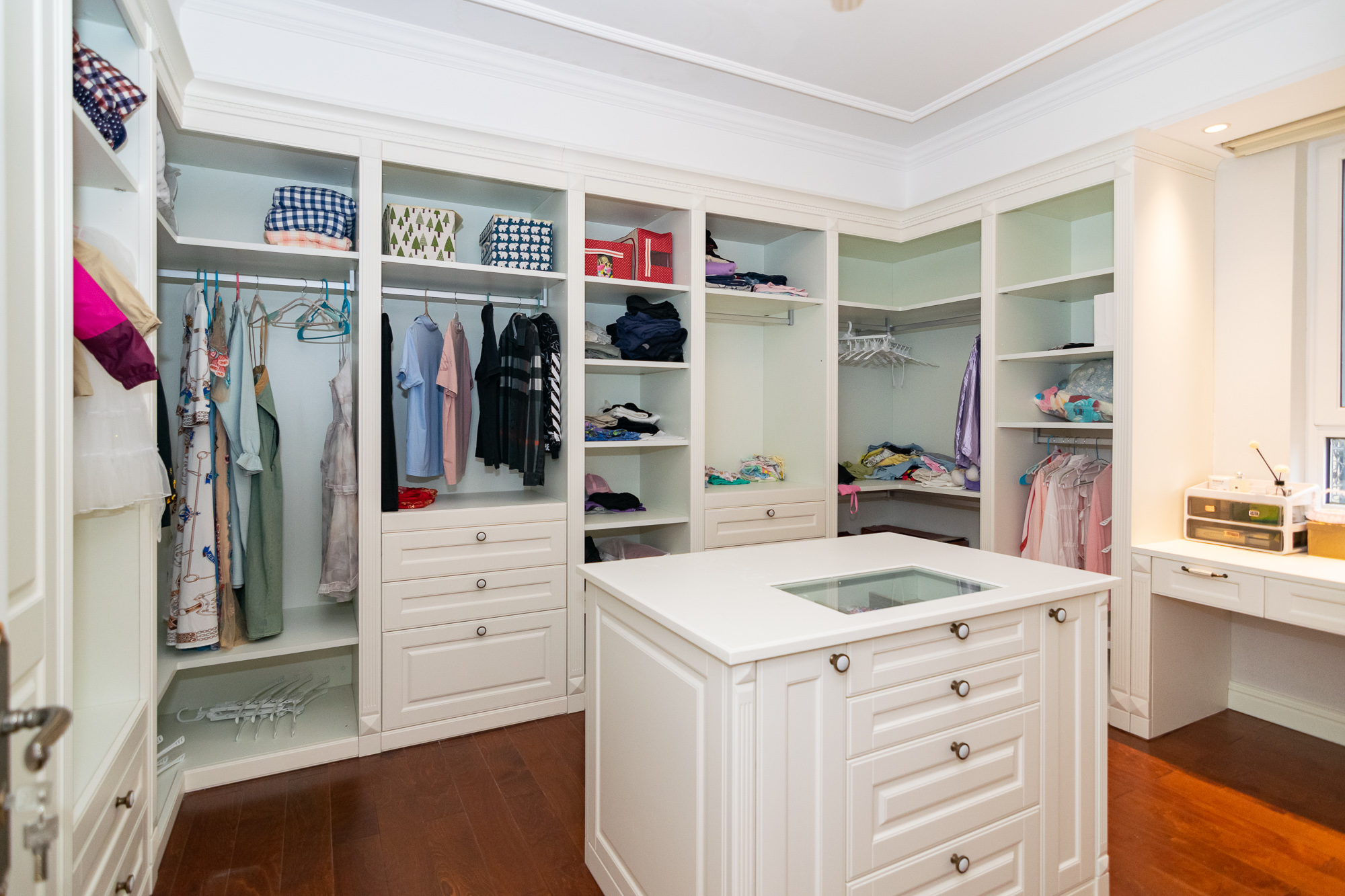 金地三千府(金地湖山樾、金地自在城) 7室3厅3卫 976.0万 金地三千府(金地湖山樾、金地自在城) 7室3厅3卫 976.0万其他