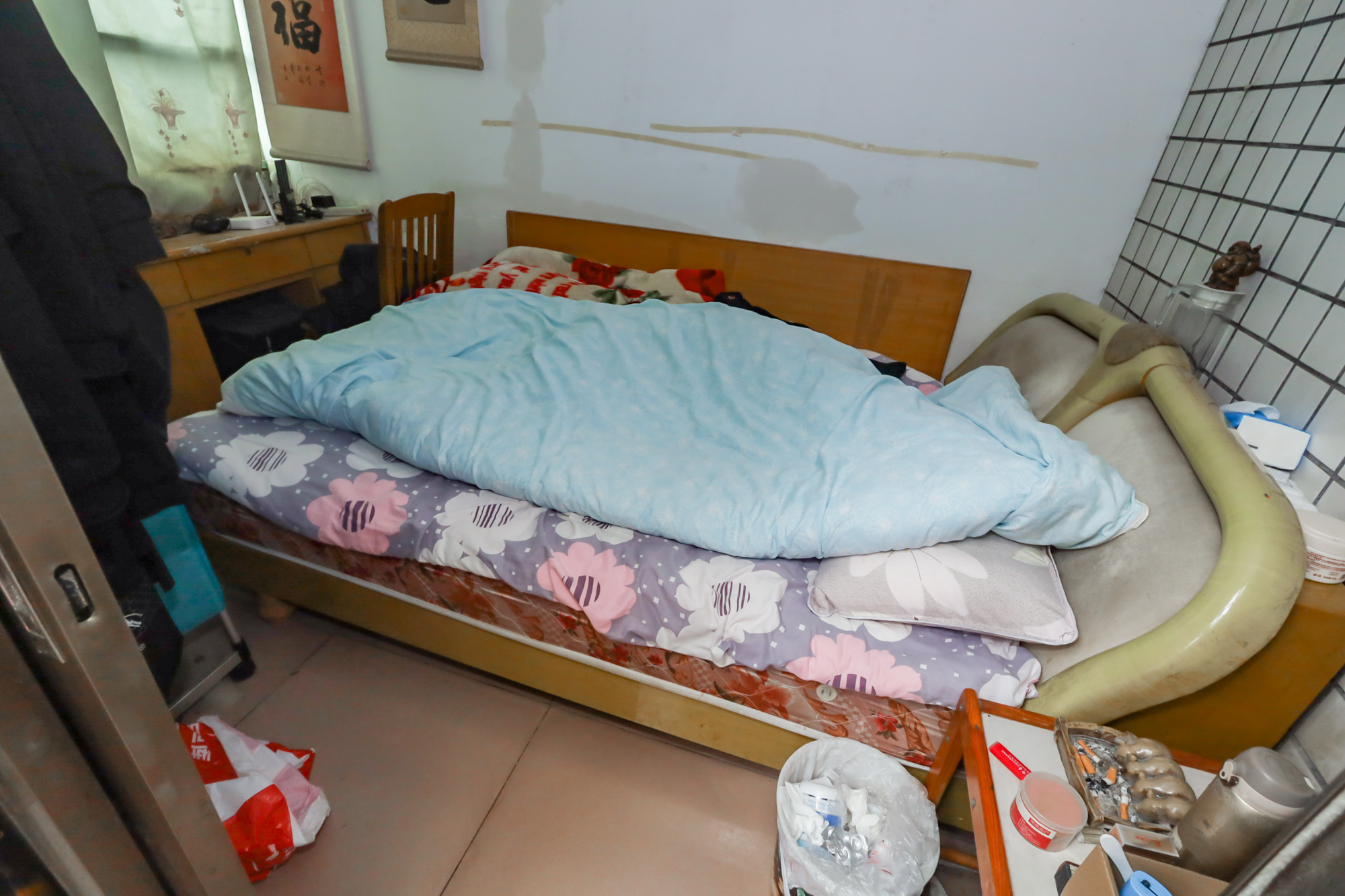 望月沁园  3室2厅2卫   72.00万卧室