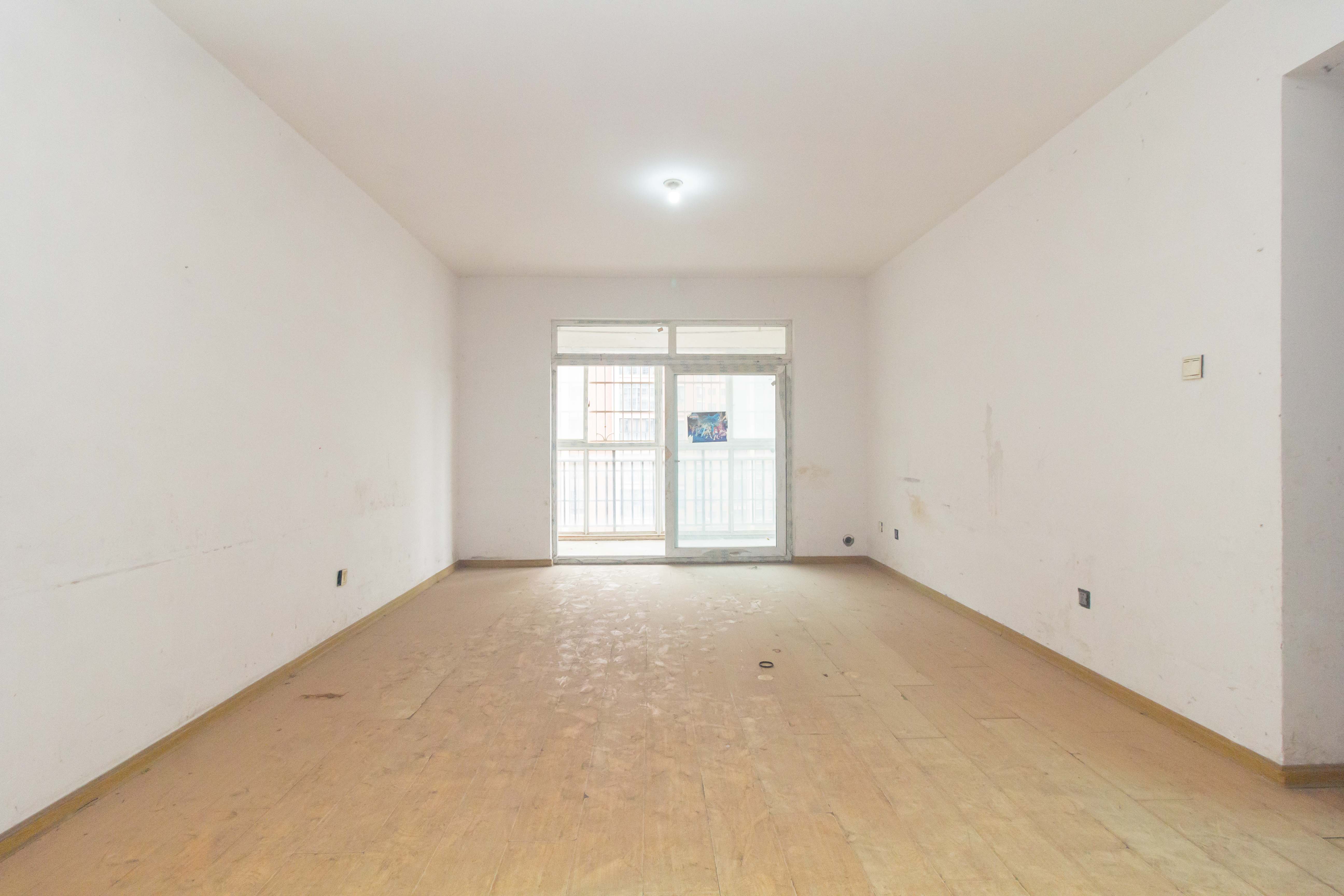 明天一城  2室2厅1卫    33.8万 明天一城  2室2厅1卫    33.8万客厅