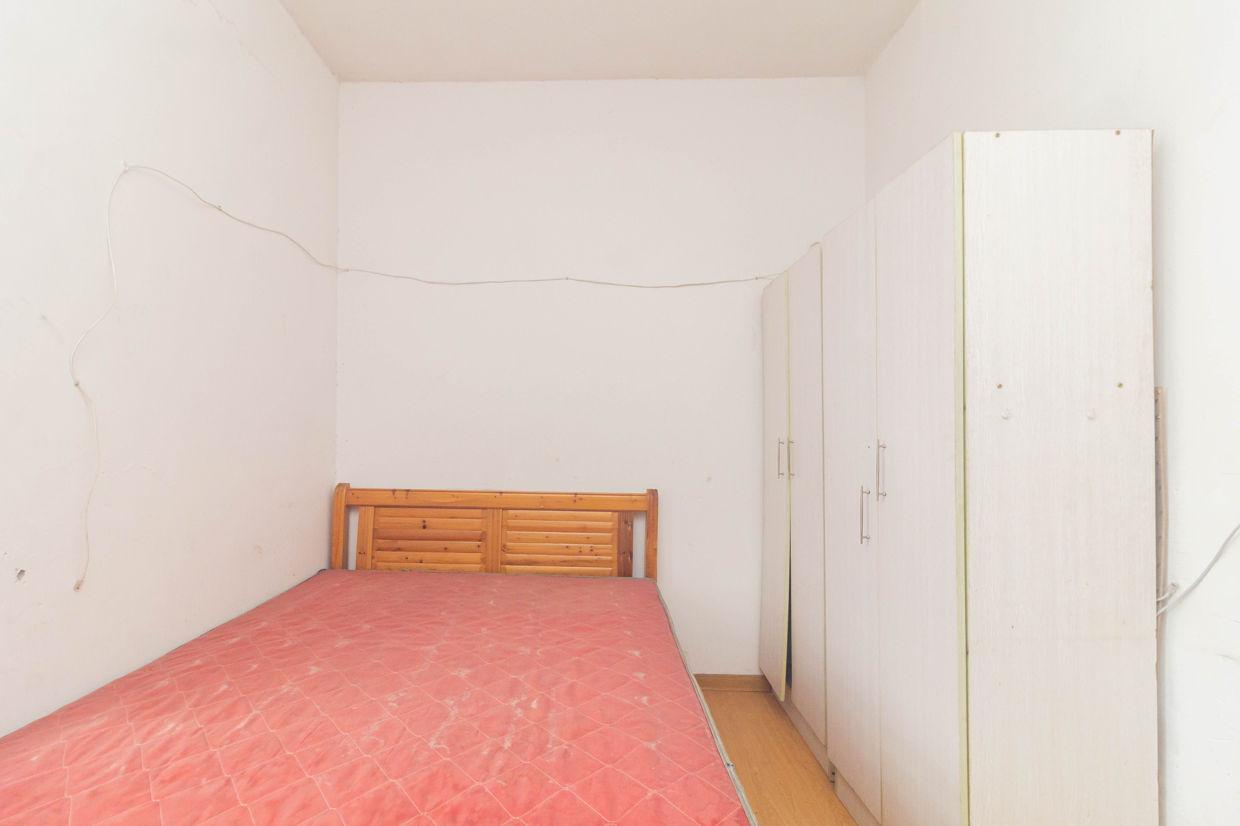 明天一城  2室2厅1卫    33.8万 明天一城  2室2厅1卫    33.8万卧室