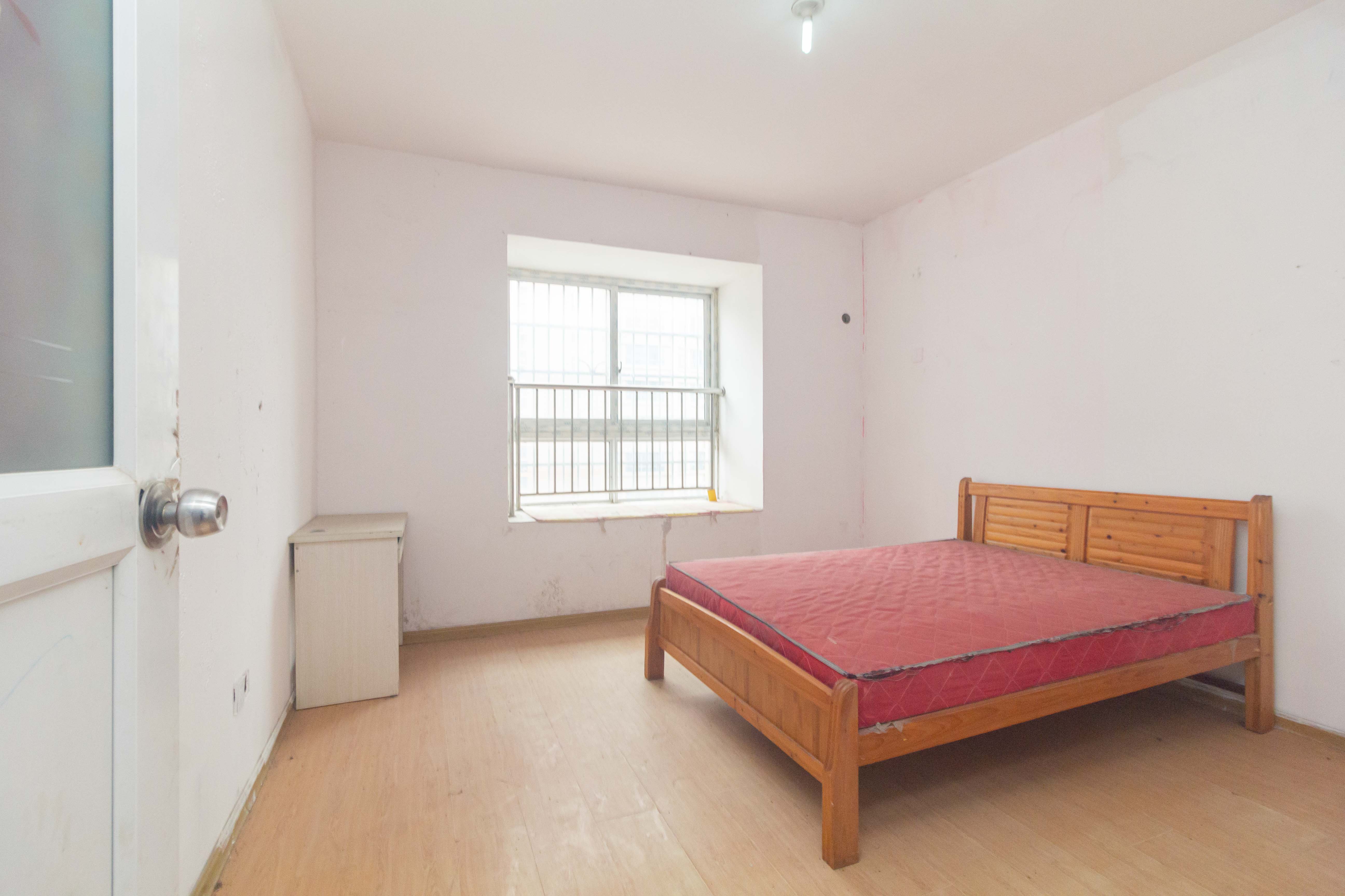 明天一城  2室2厅1卫    33.8万 明天一城  2室2厅1卫    33.8万卧室