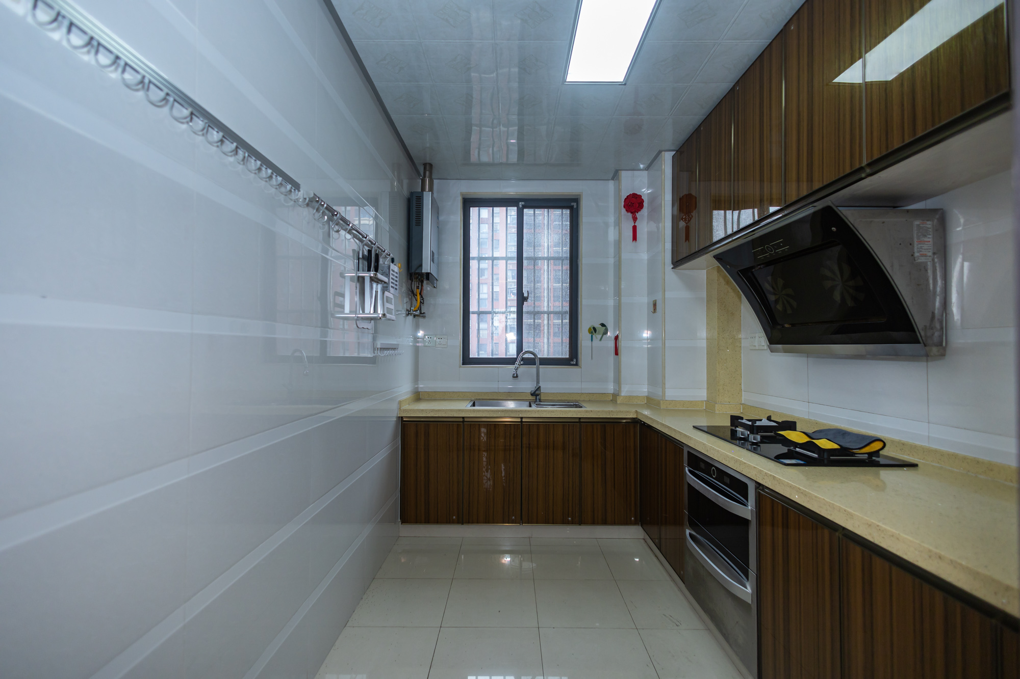 华润凤凰城二期 4室2厅2卫 110.0万 华润凤凰城二期 4室2厅2卫 110.0万厨房