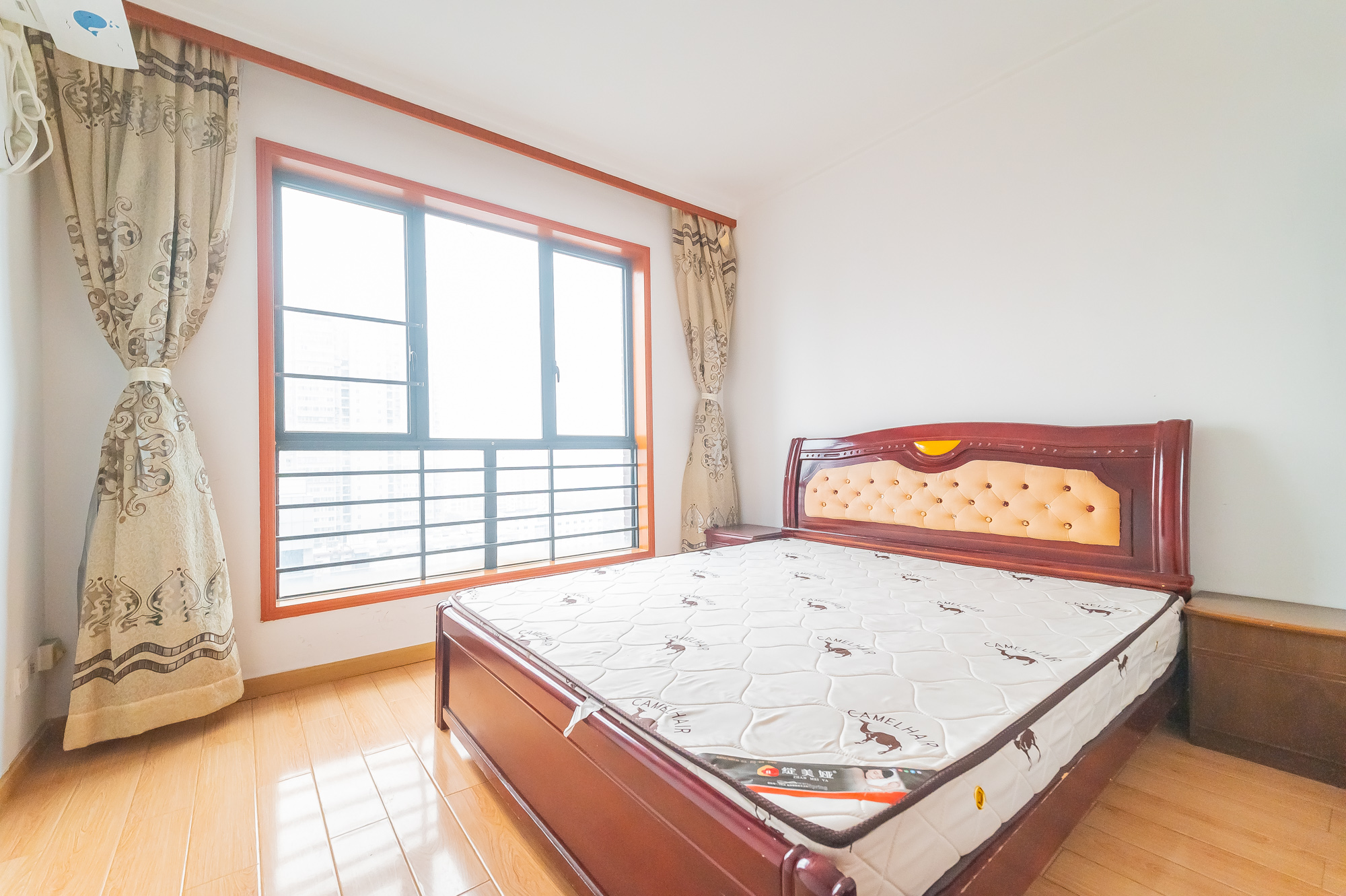 尚城 2室2厅1卫 65.0万 尚城 2室2厅1卫 65.0万卧室