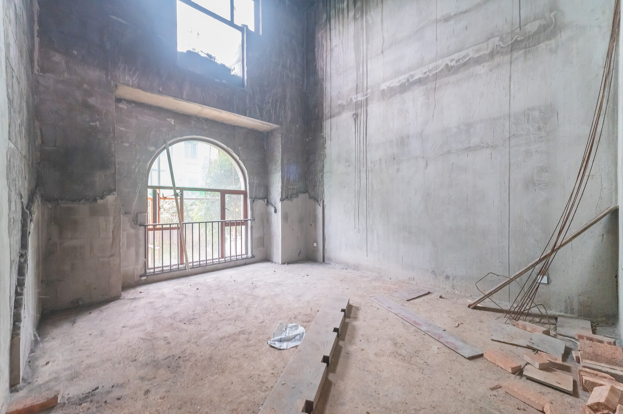 星湖湾二期洋房  5室2厅3卫    448.0万 星湖湾二期洋房  5室2厅3卫    448.0万客厅