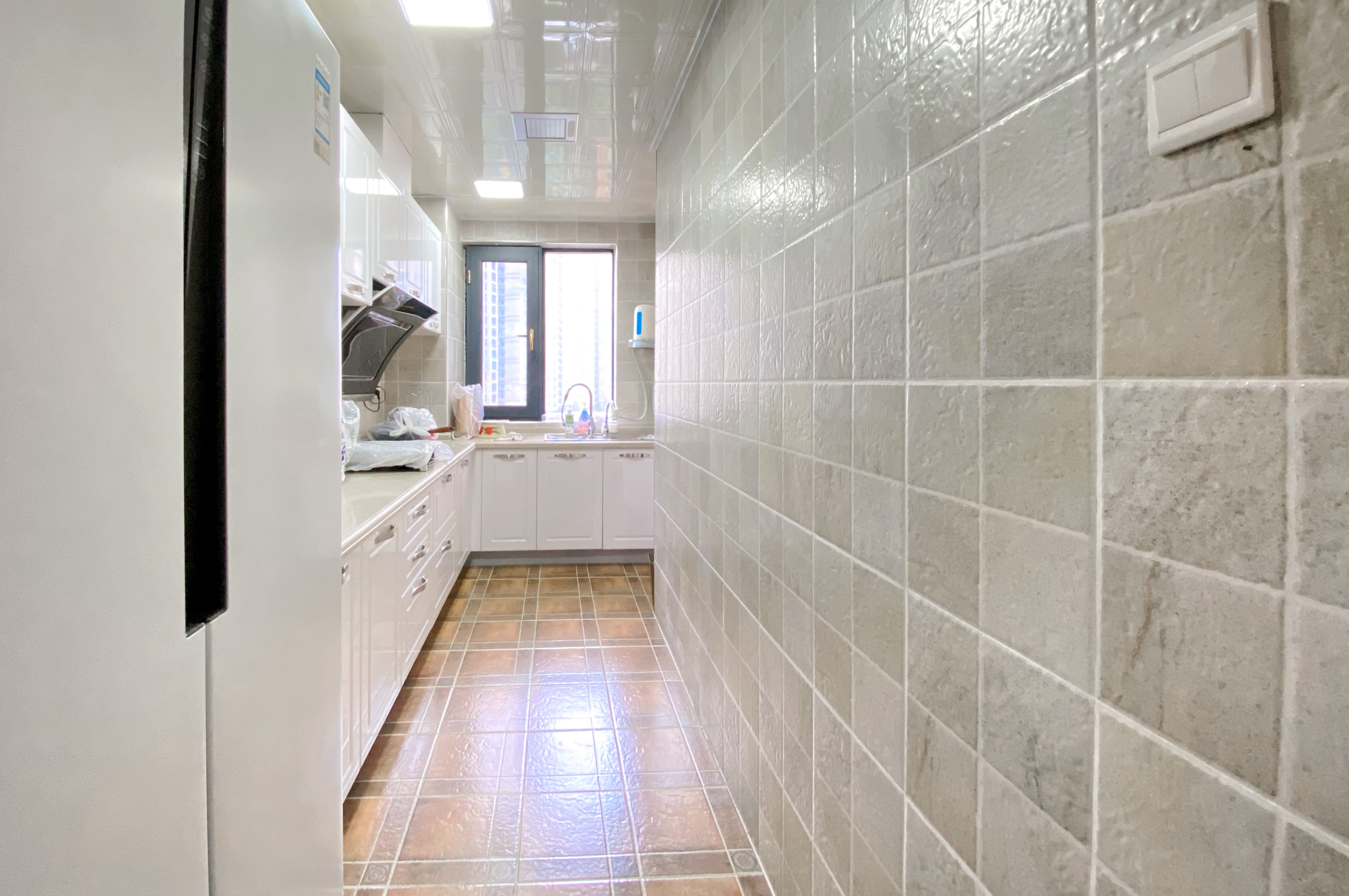 中海梅溪湖壹号  3室2厅2卫    165.6万 中海梅溪湖壹号  3室2厅2卫    165.6万厨房