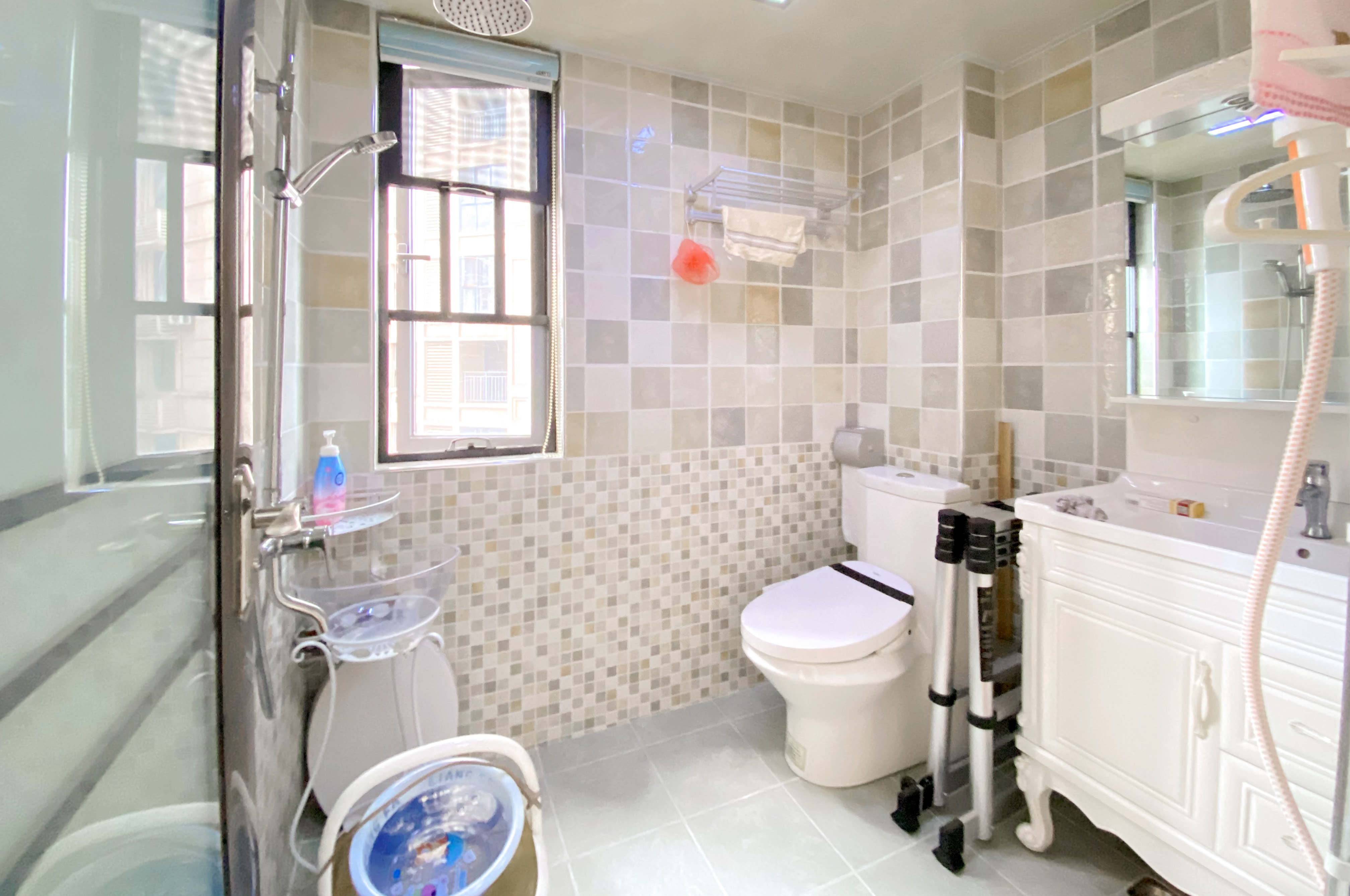 中海梅溪湖壹号  3室2厅2卫    165.6万 中海梅溪湖壹号  3室2厅2卫    165.6万卫生间