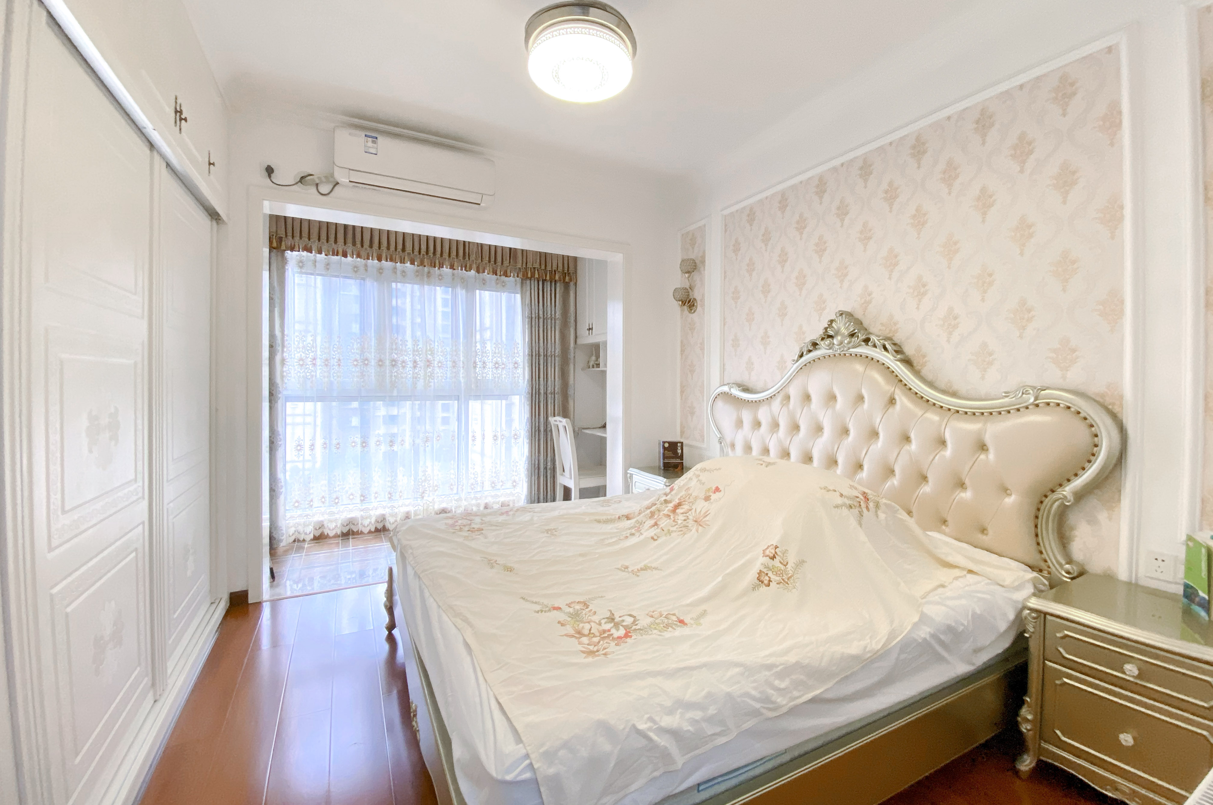 中海梅溪湖壹号  3室2厅2卫    165.6万 中海梅溪湖壹号  3室2厅2卫    165.6万卧室