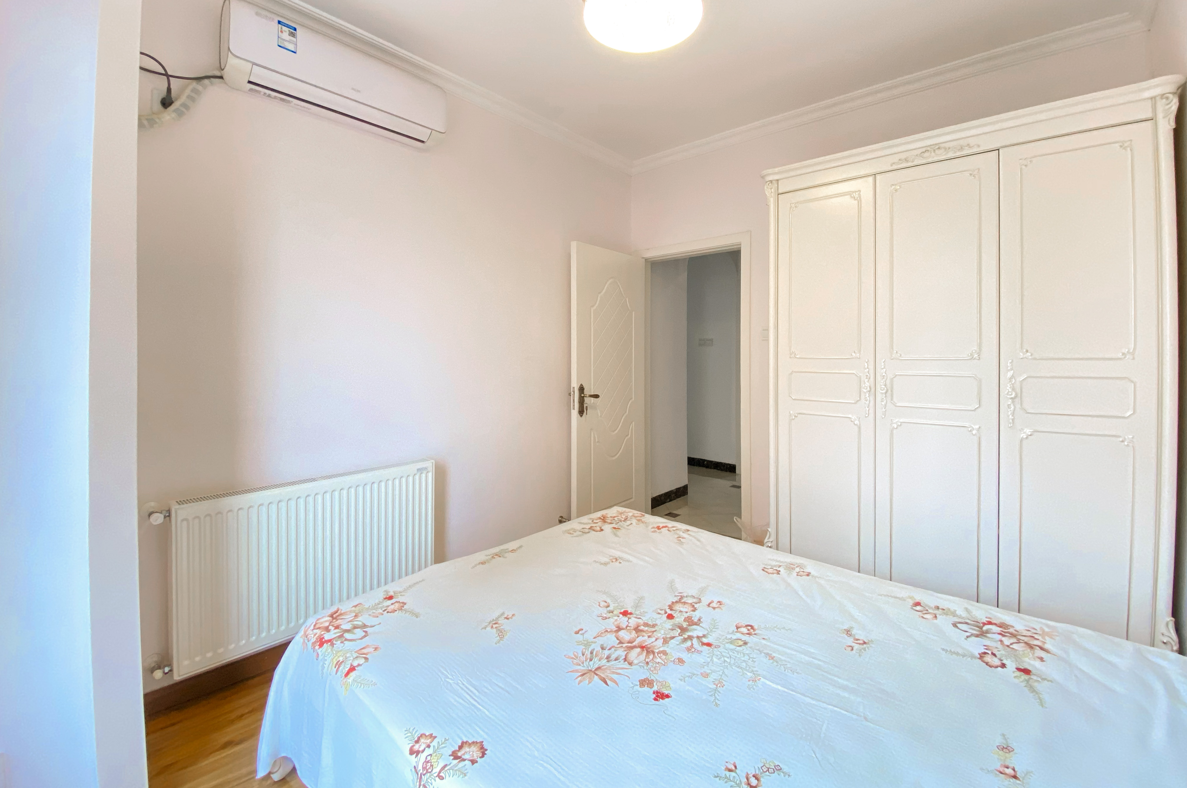 中海梅溪湖壹号  3室2厅2卫    165.6万 中海梅溪湖壹号  3室2厅2卫    165.6万卧室