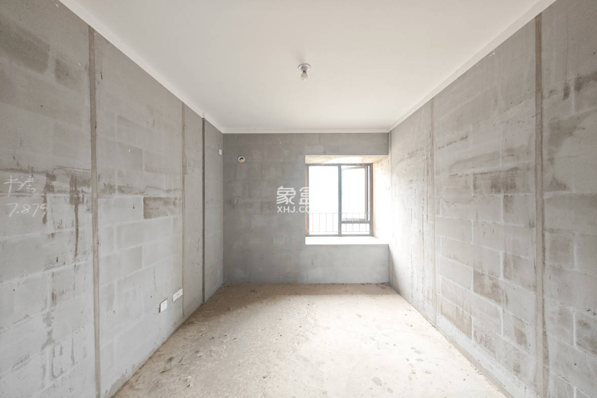 保利城(中航城国际社区、郡原美村) 4室2厅1卫 108.0万 保利城(中航城国际社区、郡原美村) 4室2厅1卫 108.0万卧室