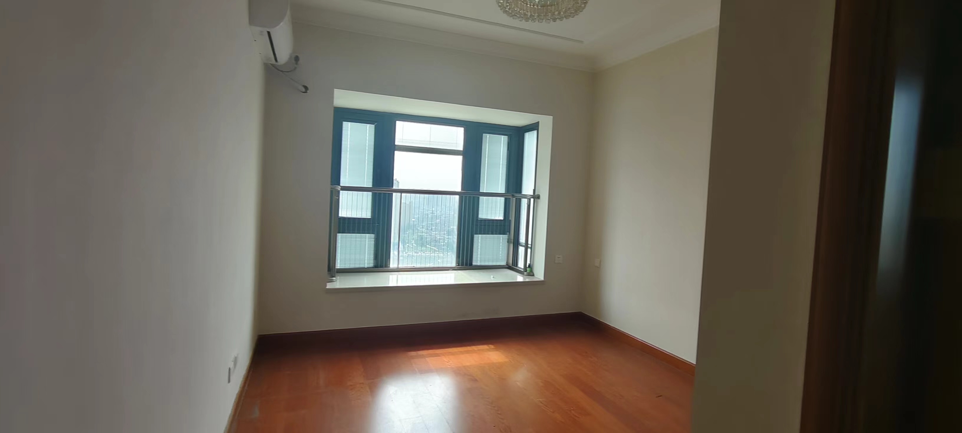 恒大林溪郡 3室2厅1卫 70.0万 恒大林溪郡 3室2厅1卫 70.0万室内图