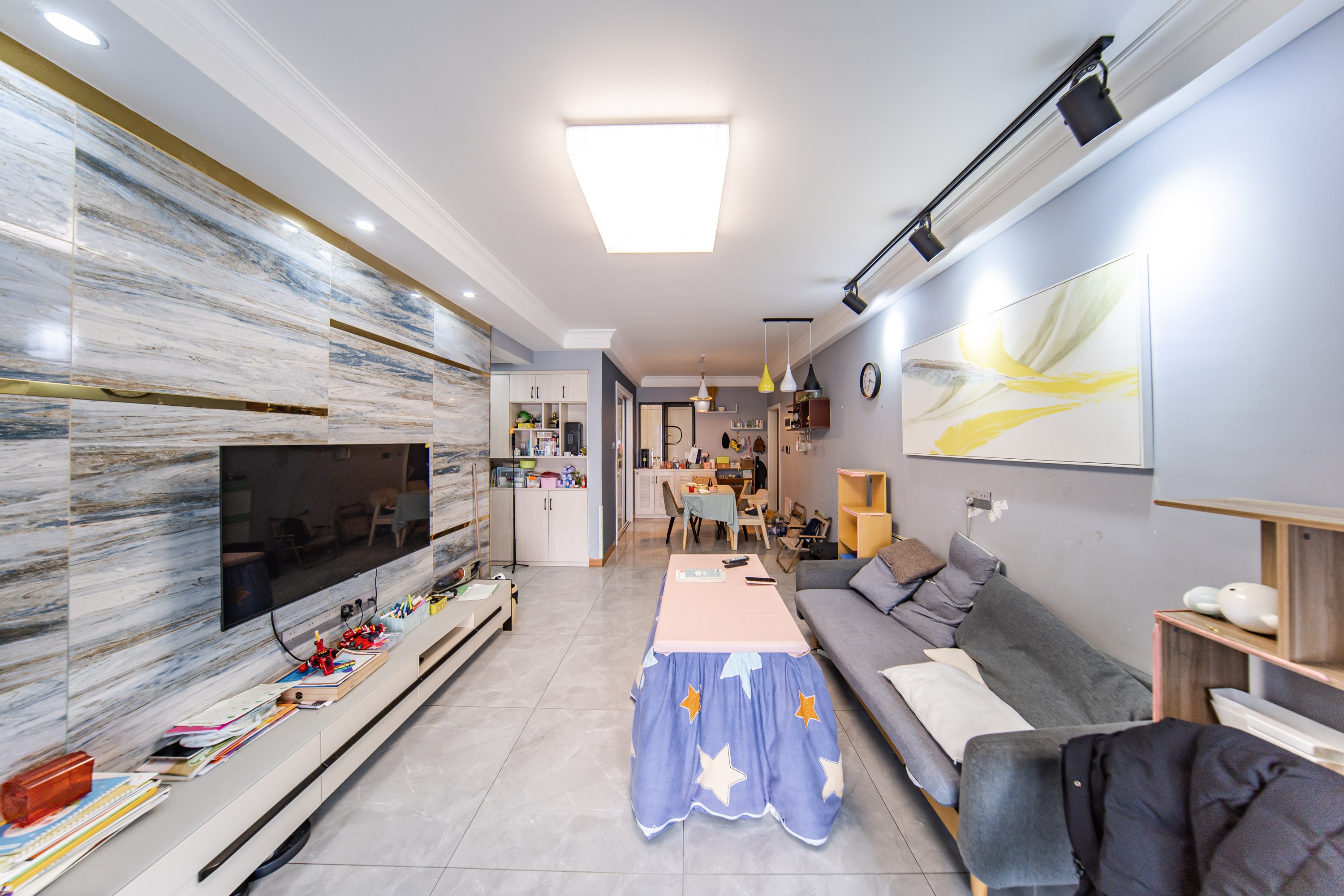 兰亭湾畔  3室2厅1卫    109.0万 兰亭湾畔  3室2厅1卫    109.0万客厅