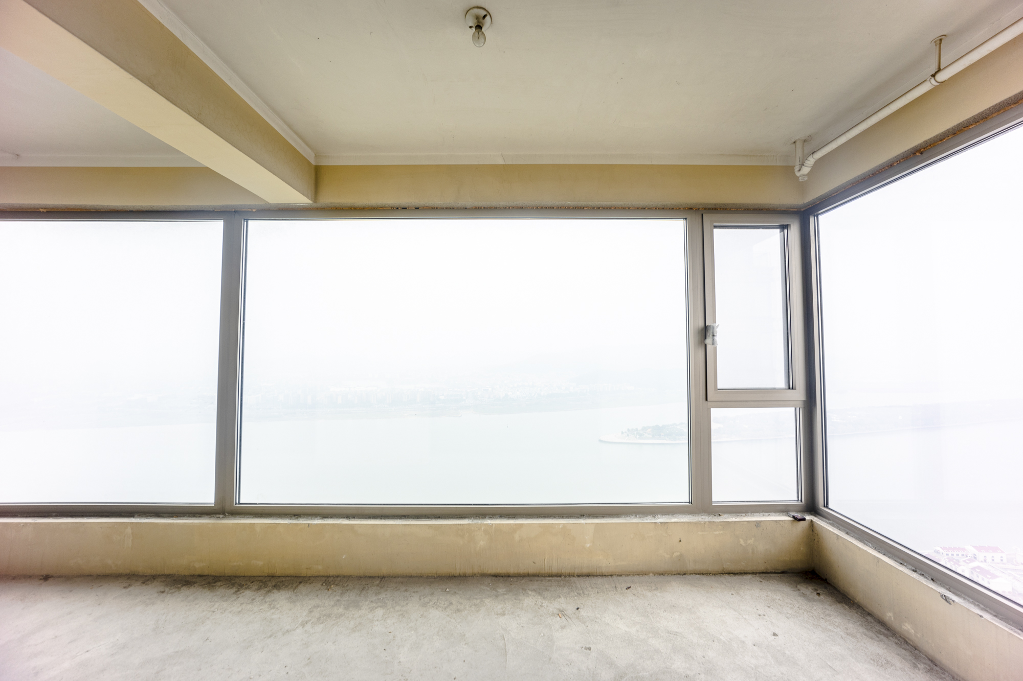 中建江山壹号  4室2厅3卫   650.00万其他