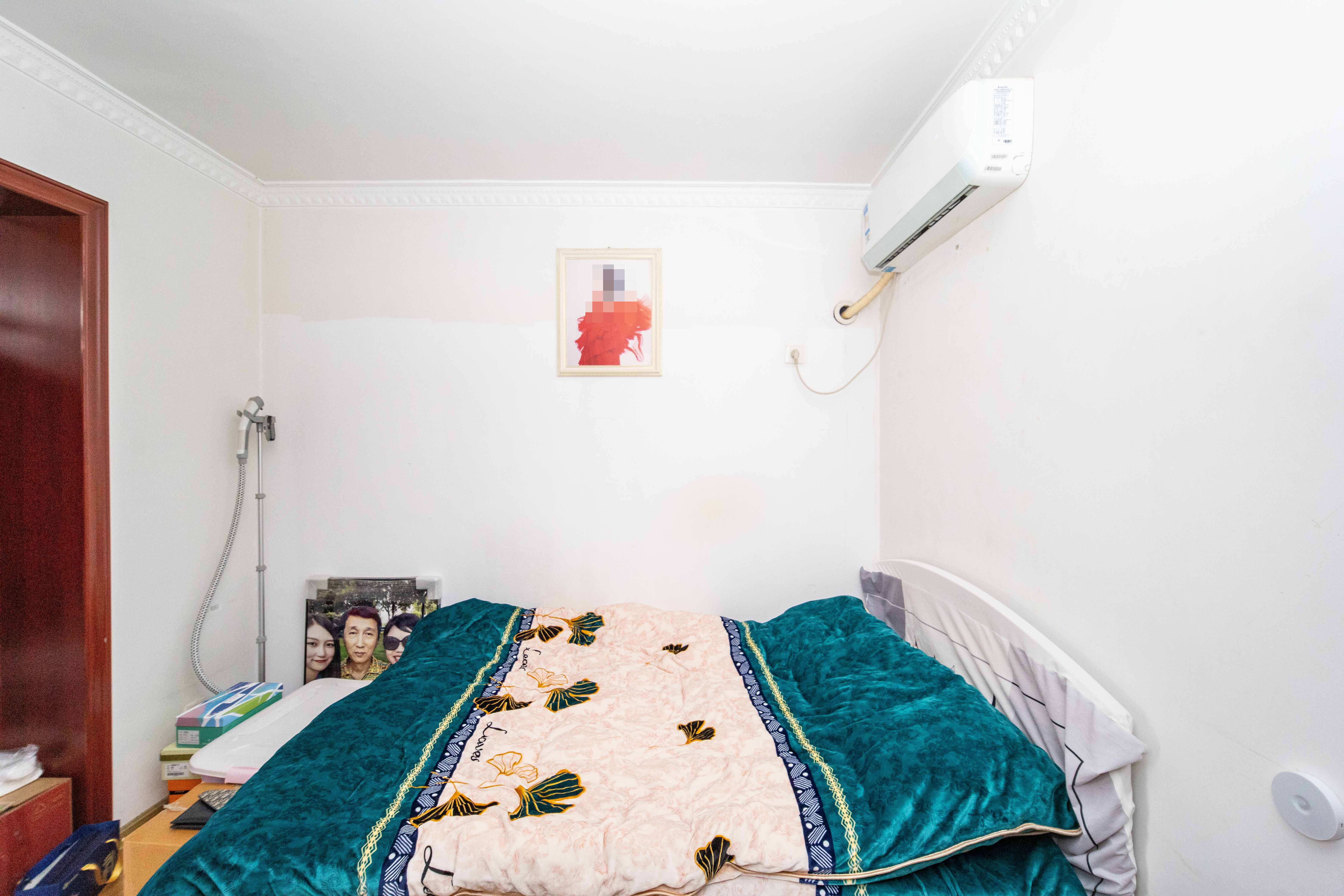 东玺门 2室1厅1卫 62.8万 东玺门 2室1厅1卫 62.8万卧室