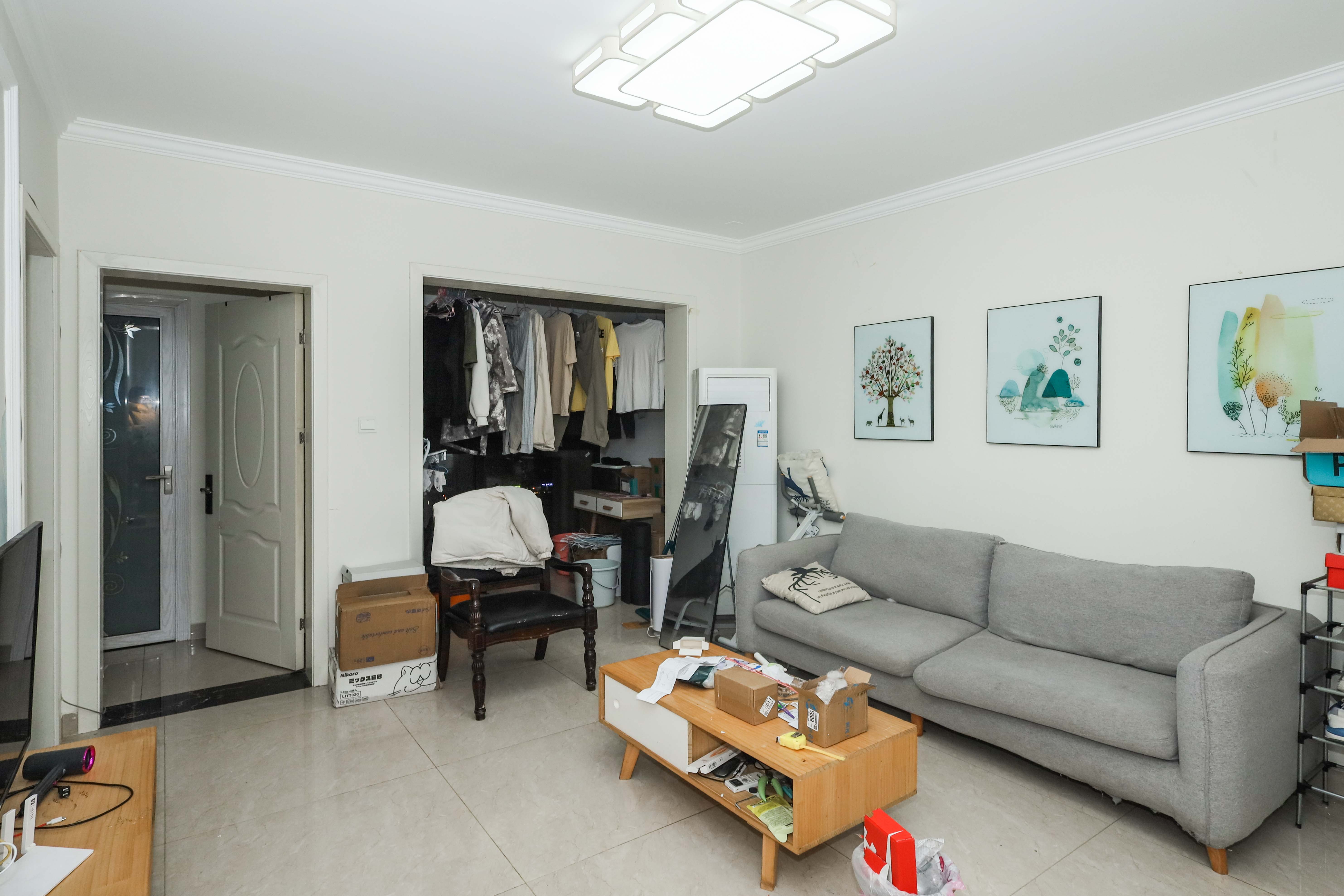 梅溪湖合能璞丽  3室1厅2卫    112.0万 梅溪湖合能璞丽  3室1厅2卫    112.0万客厅