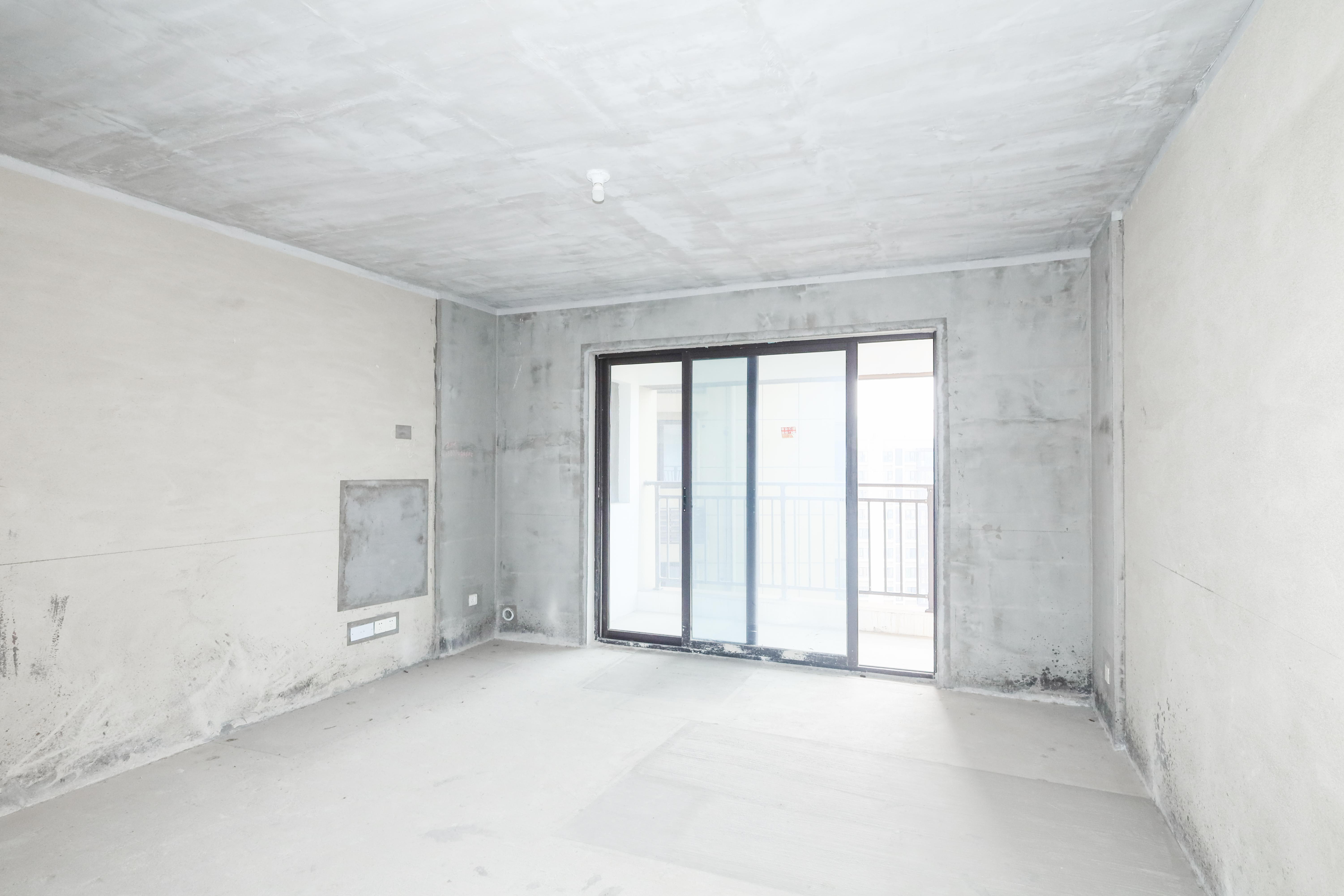 中国铁建梅溪青秀三期  4室2厅2卫   242.00万客厅