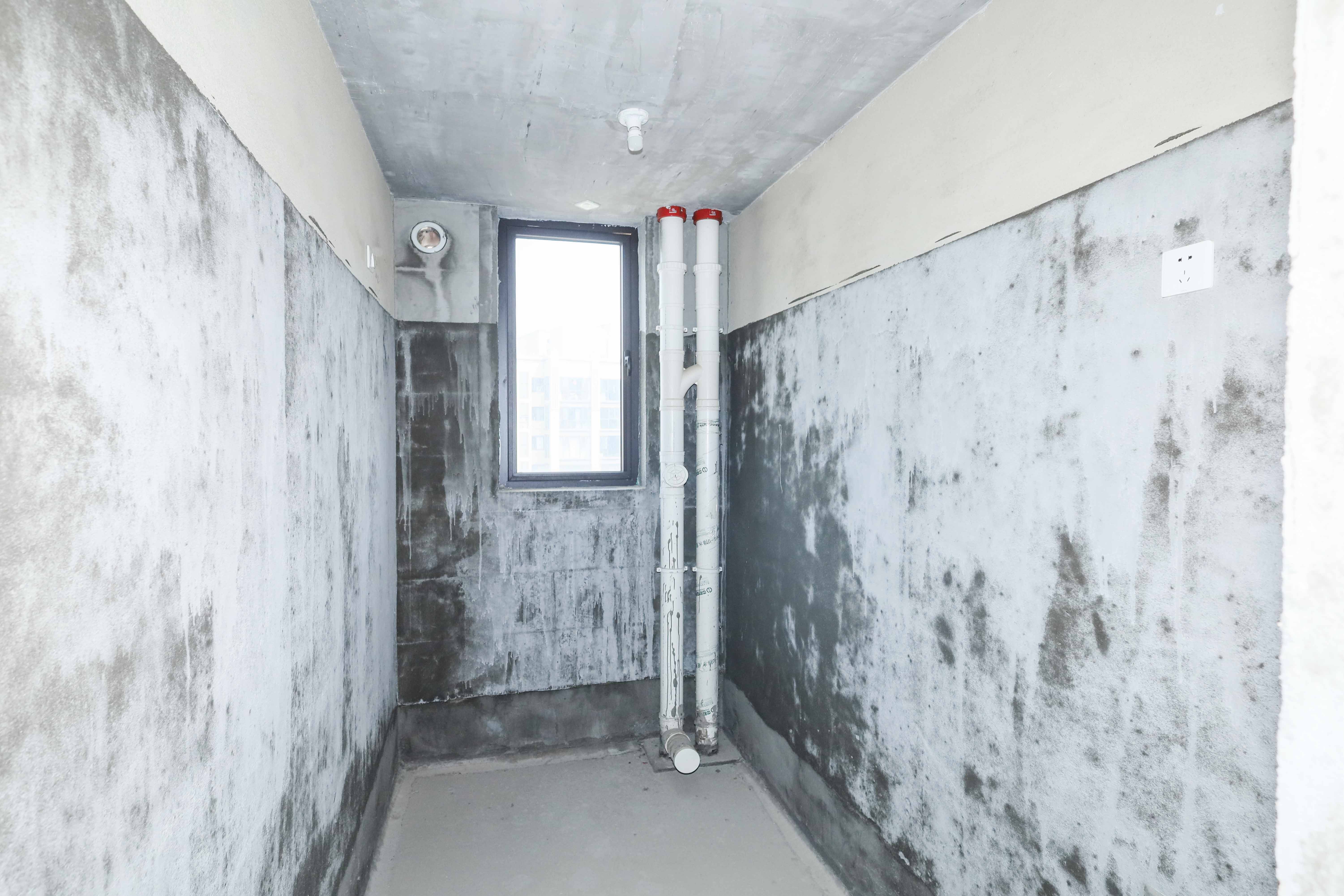 中国铁建梅溪青秀三期  4室2厅2卫   242.00万卫生间