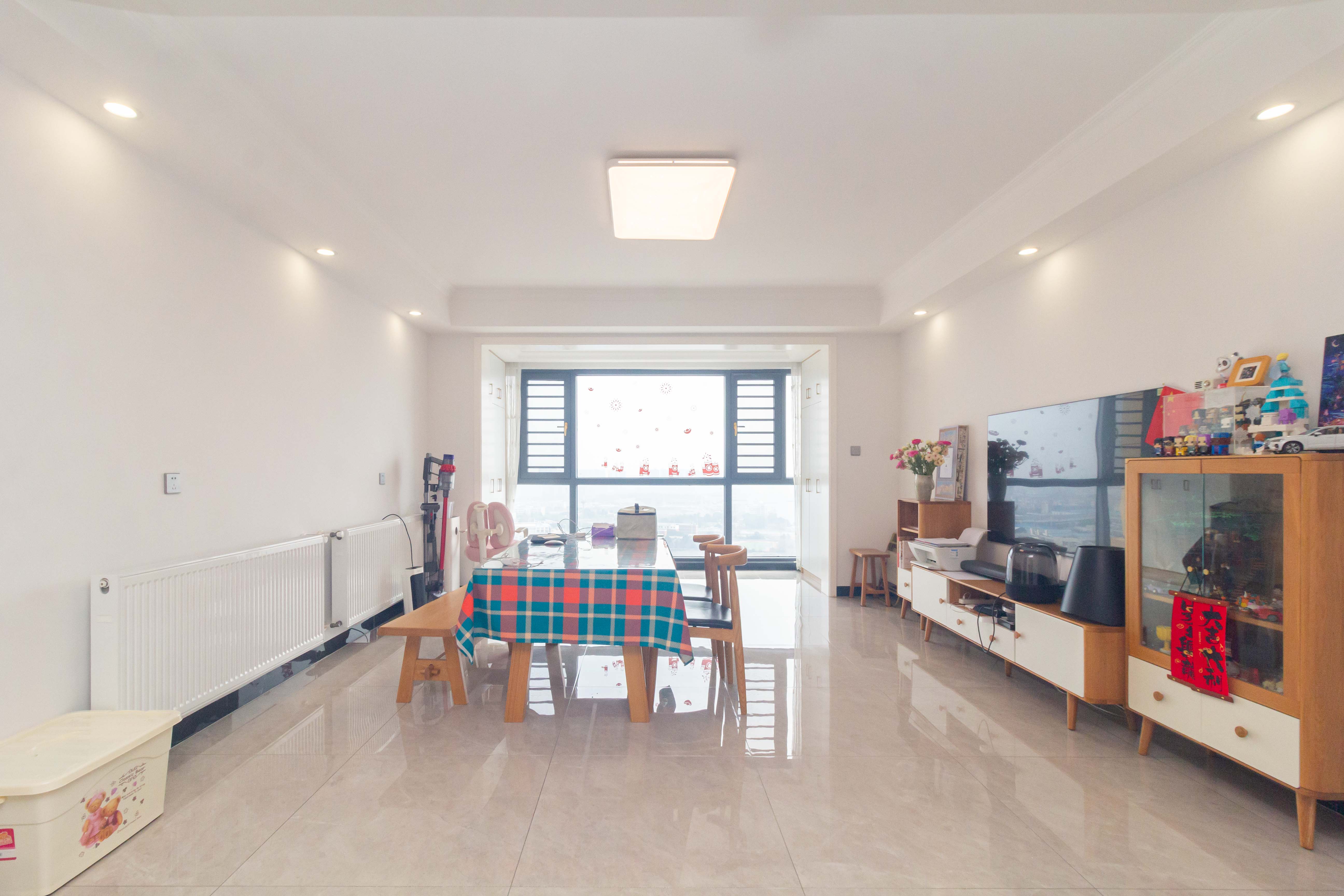 东方美地  3室2厅2卫    118.0万 东方美地  3室2厅2卫    118.0万客厅