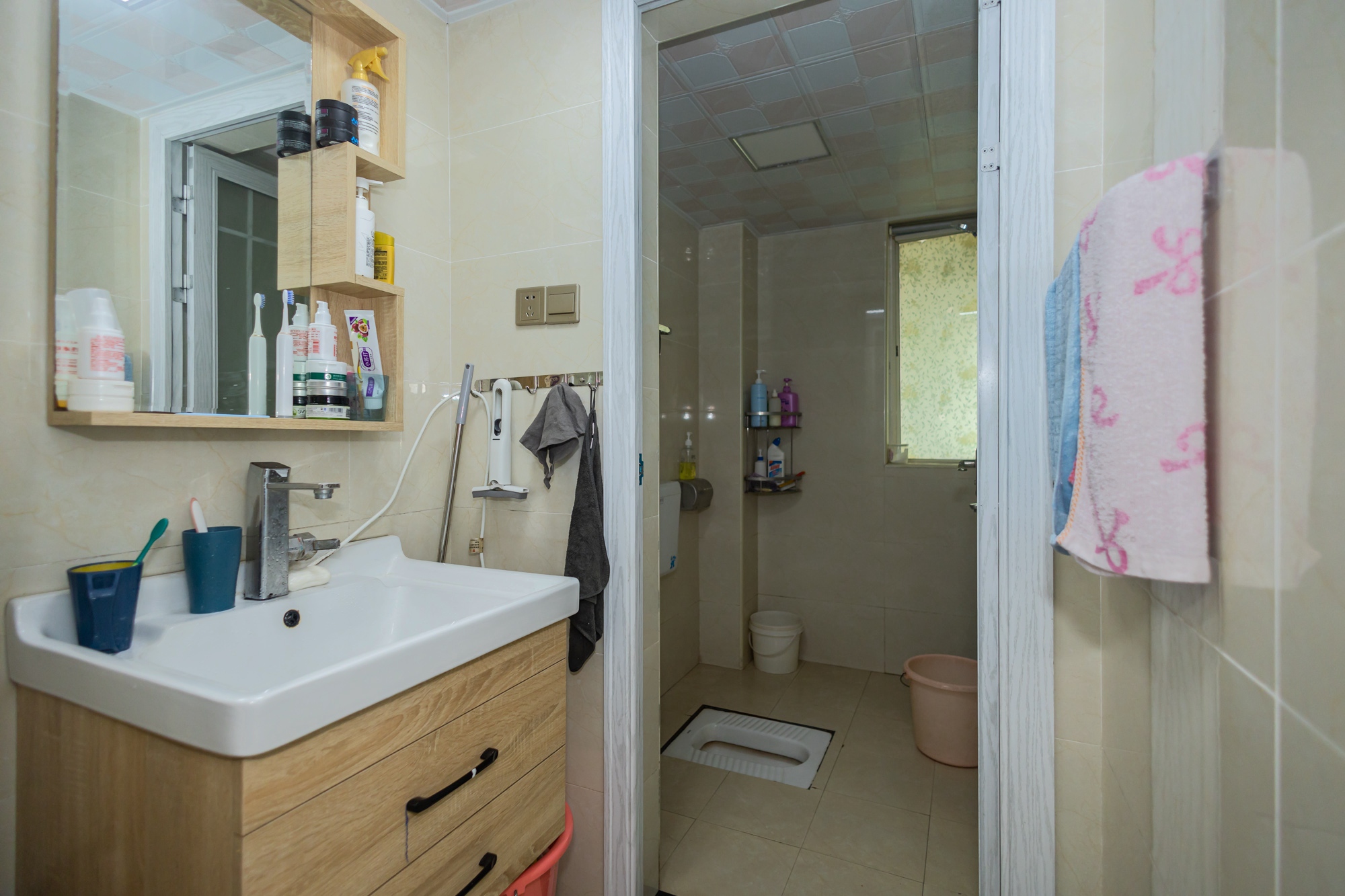 星城雅郡 3室2厅2卫 89.8万 星城雅郡 3室2厅2卫 89.8万卫生间