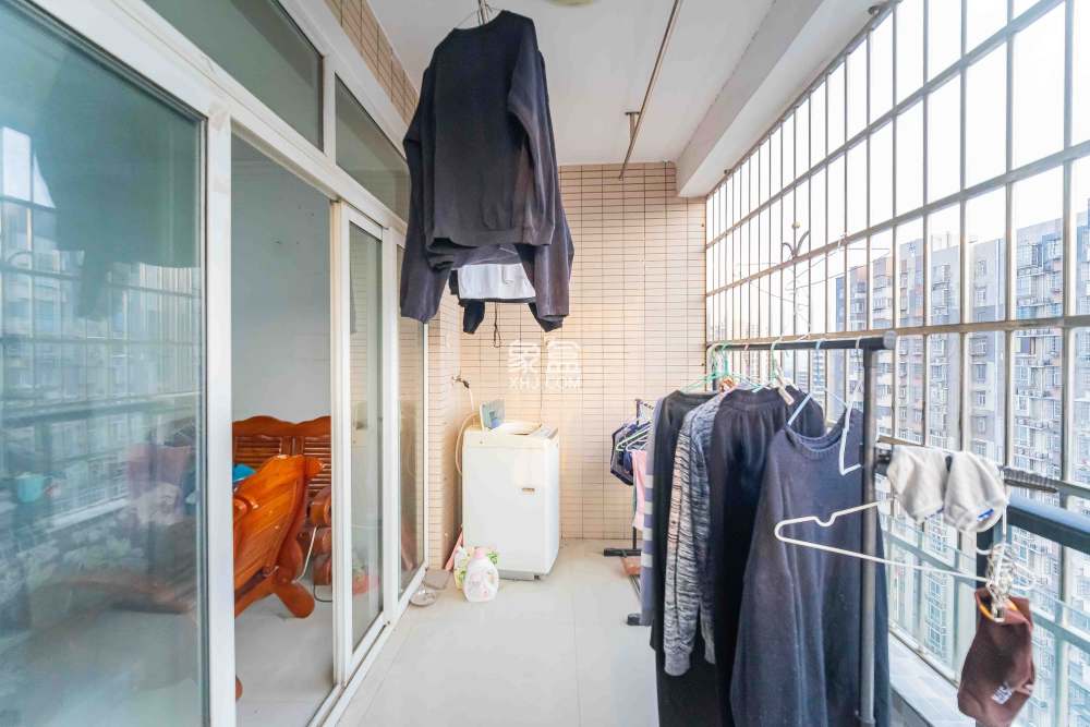 黎郡新宇康景園  2室2廳1衛(wèi)    56.43萬