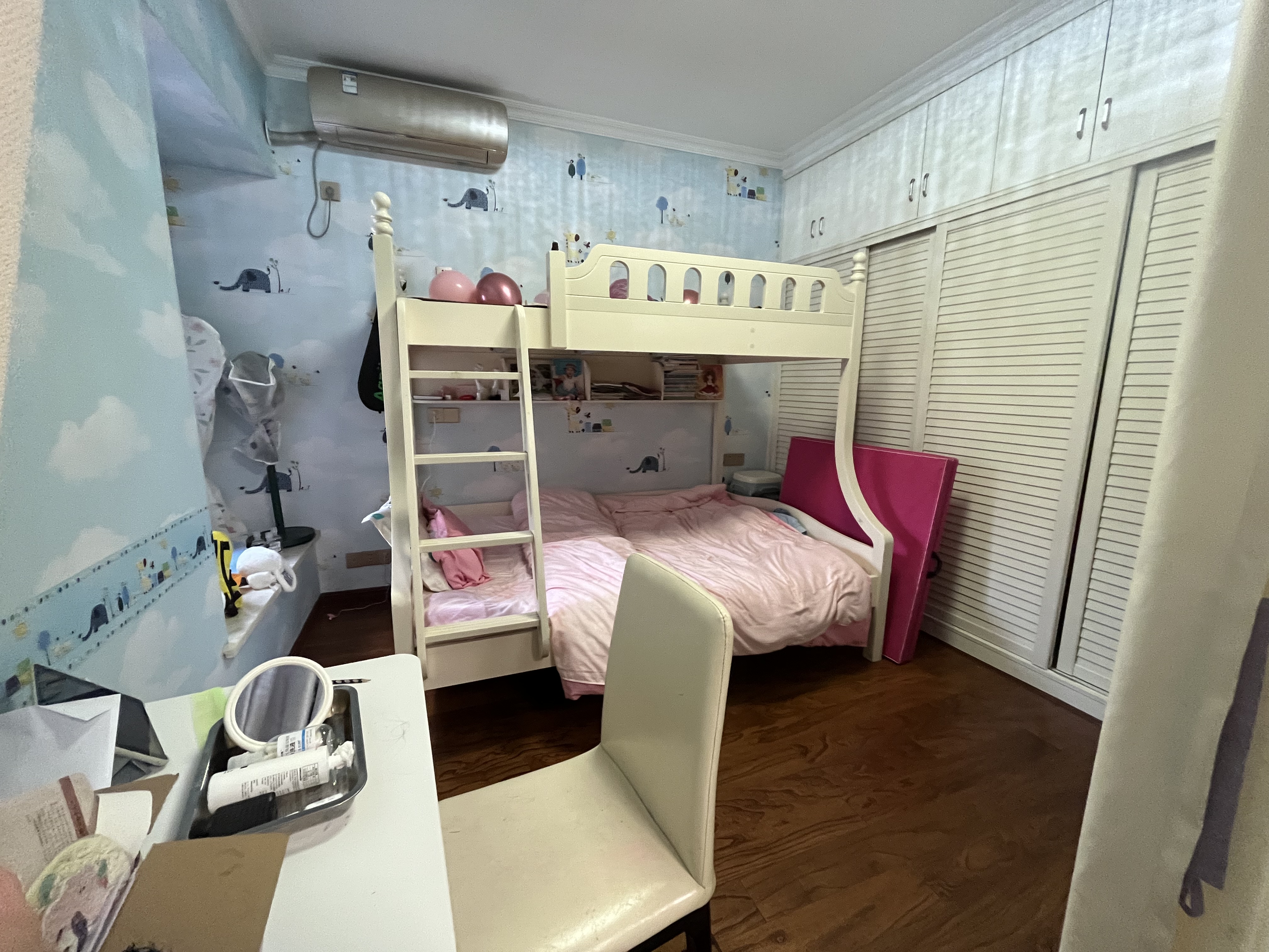 山水洲城华晨第一城 2室2厅1卫 52.8万 山水洲城华晨第一城 2室2厅1卫 52.8万室内图