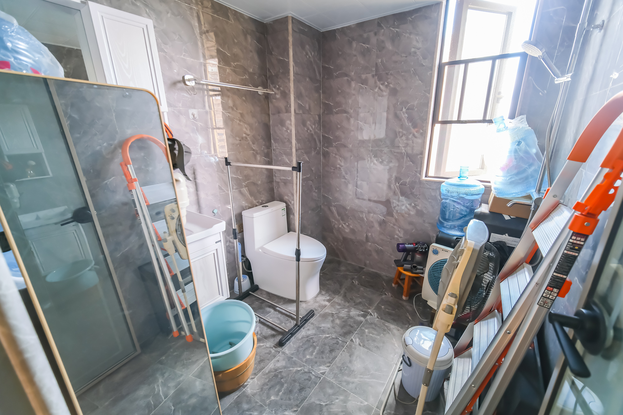 星城春晓  3室2厅2卫    90.0万卫生间