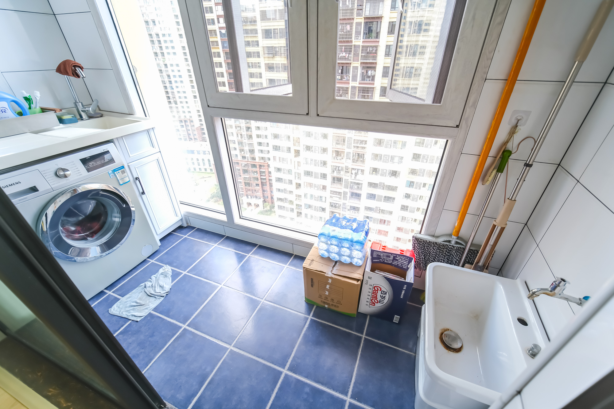 星城春晓  3室2厅2卫    90.0万阳台