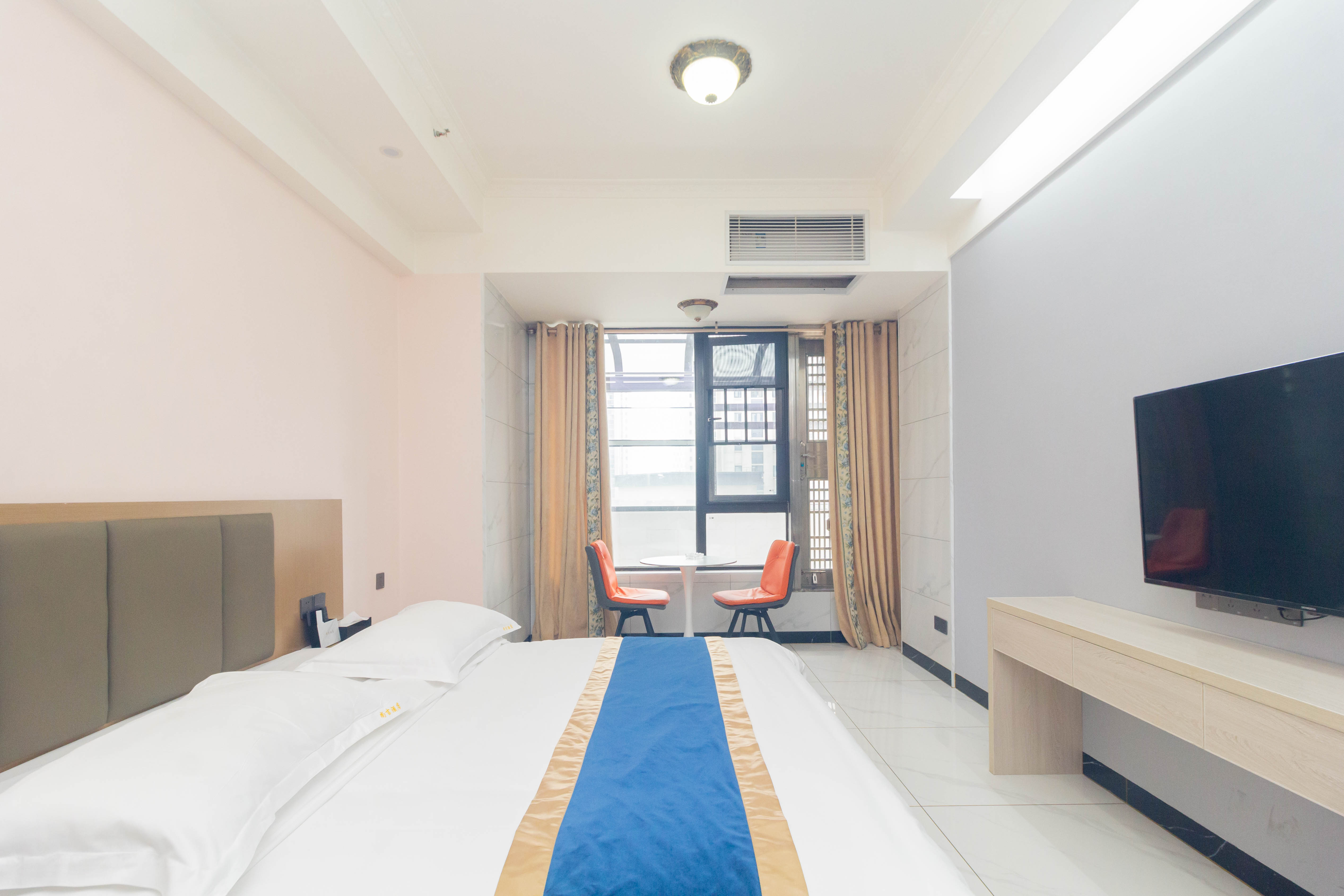 金科天悦(金科美邻汇) 1室1厅1卫 37.8万 金科天悦(金科美邻汇) 1室1厅1卫 37.8万客厅