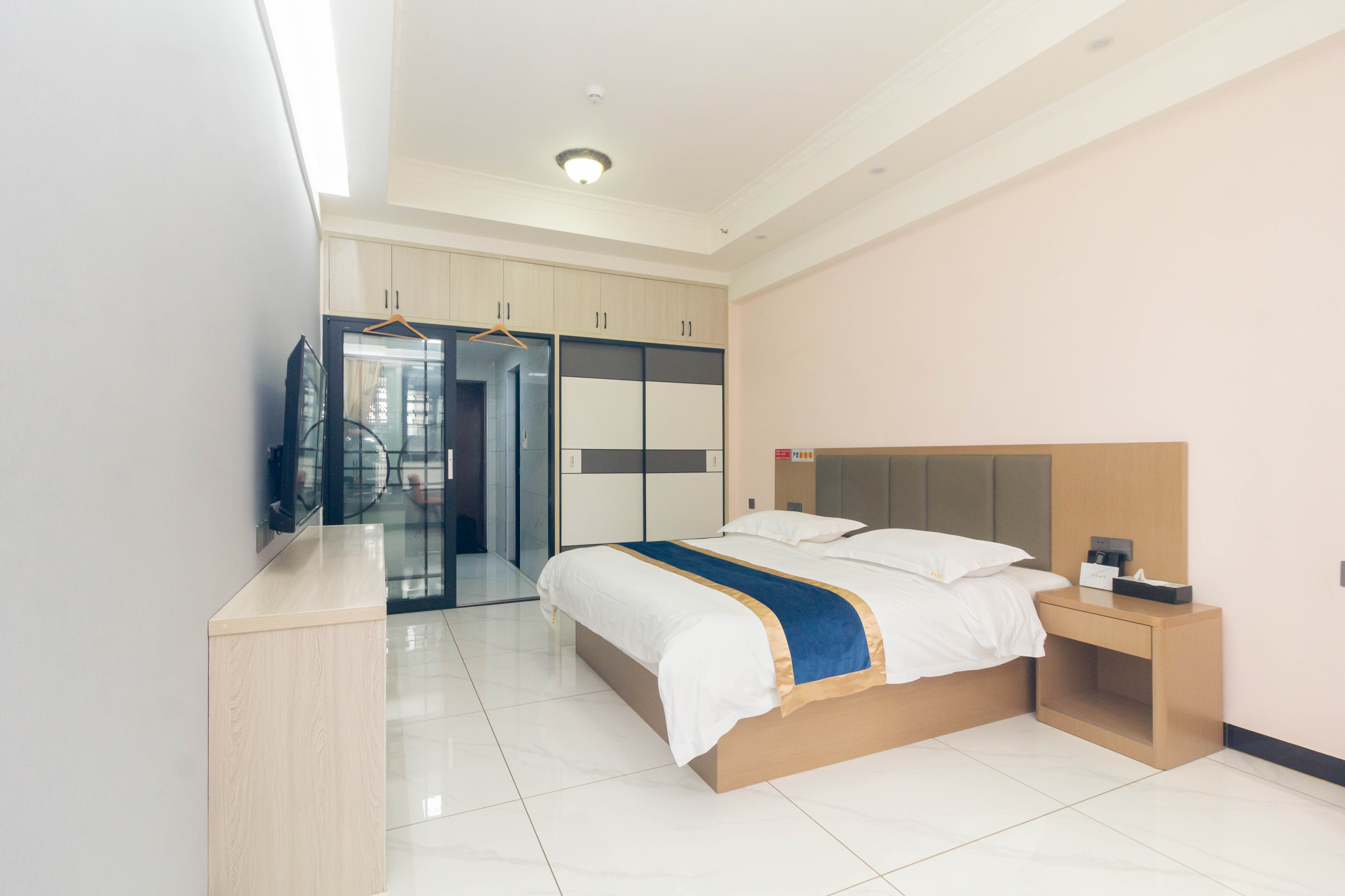 金科天悦(金科美邻汇) 1室1厅1卫 37.8万 金科天悦(金科美邻汇) 1室1厅1卫 37.8万客厅