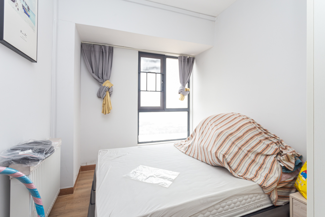 勤诚达新界  5室2厅2卫    118.0万 勤诚达新界  5室2厅2卫    118.0万卧室