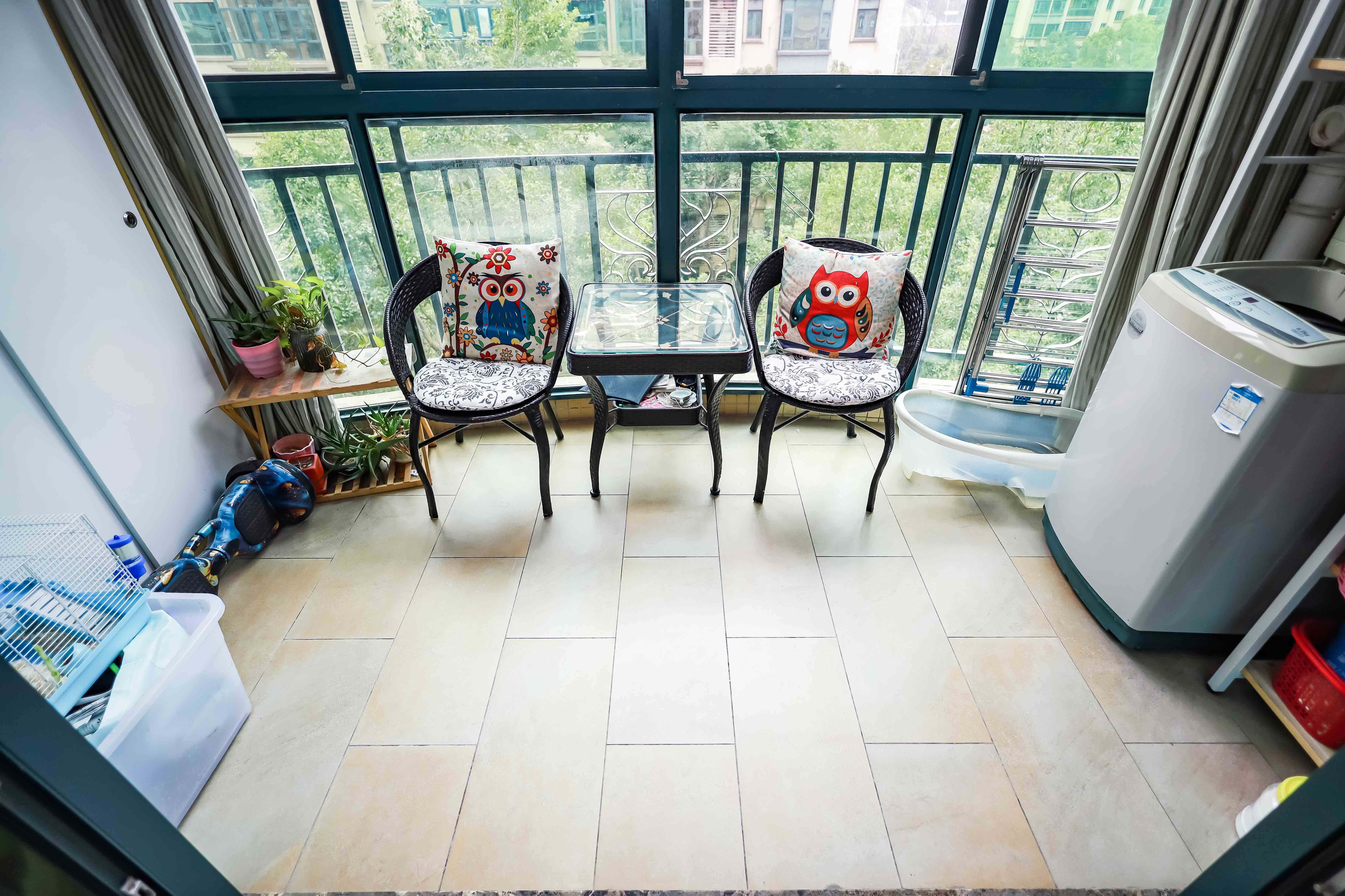 恒大华府 3室2厅2卫 248.0万 恒大华府 3室2厅2卫 248.0万阳台