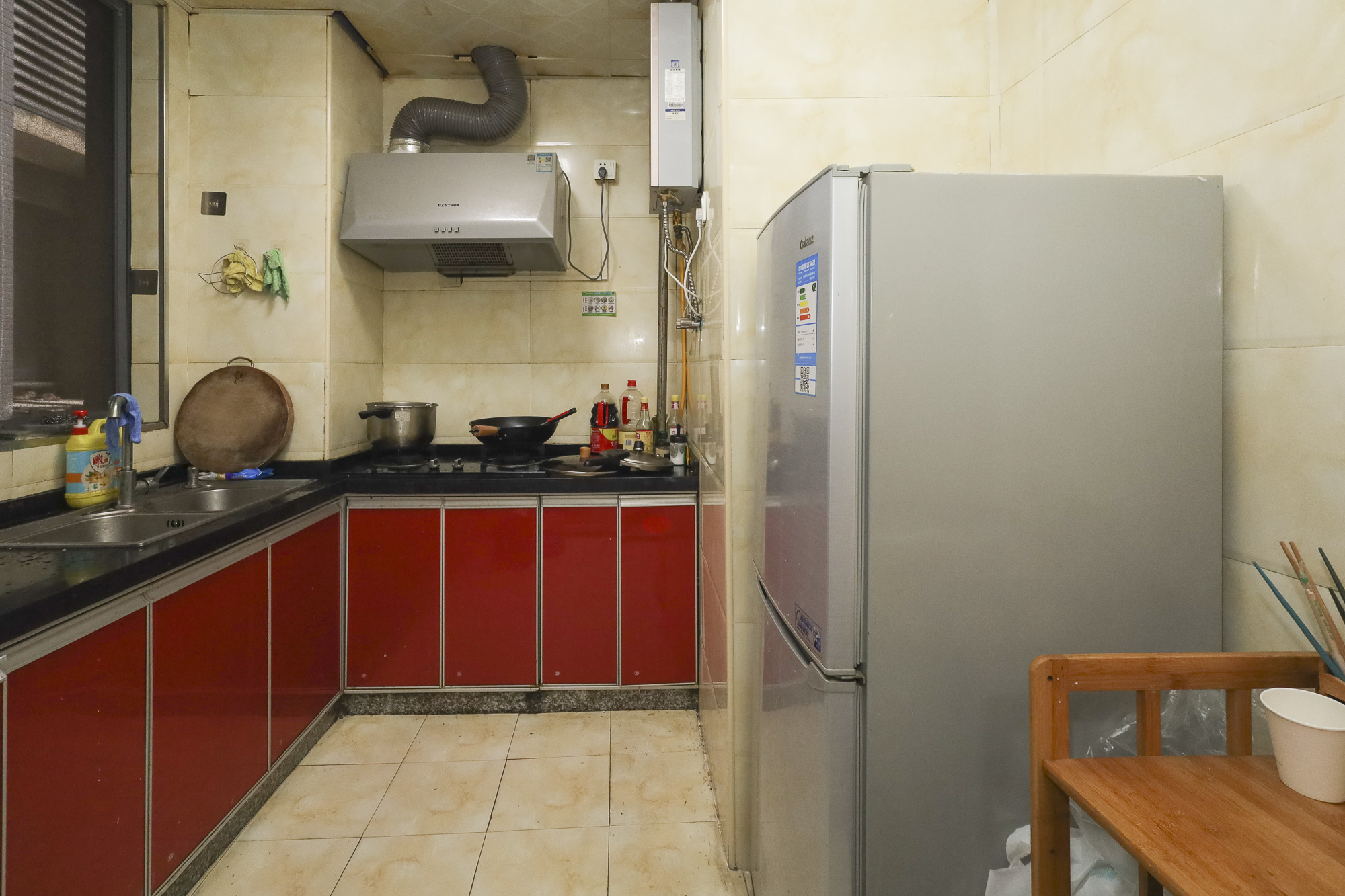 极目楚天 2室1厅1卫 60.8万 极目楚天 2室1厅1卫 60.8万厨房