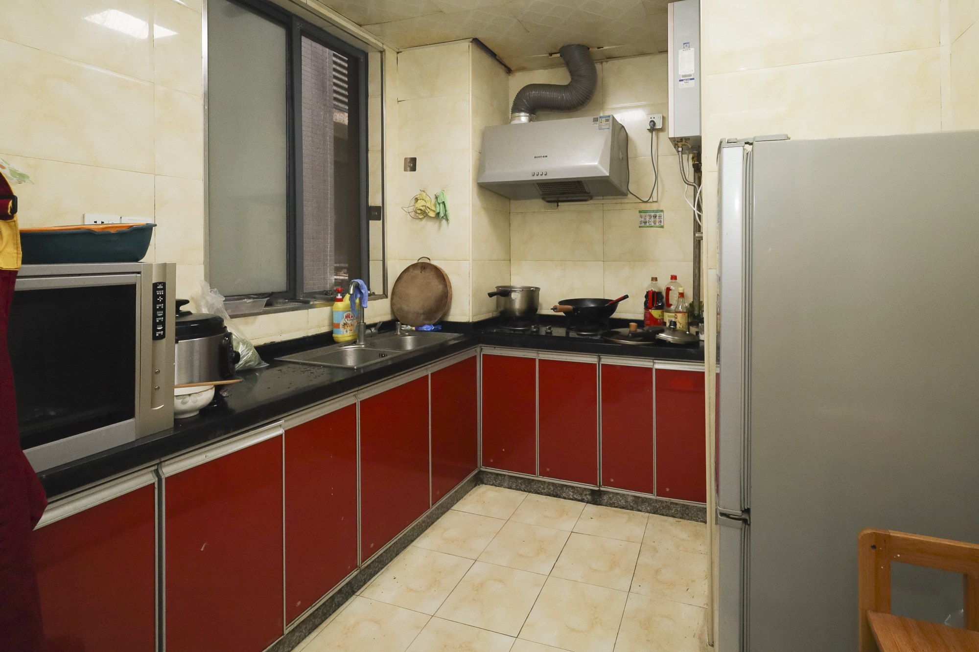 极目楚天 2室1厅1卫 60.8万 极目楚天 2室1厅1卫 60.8万厨房