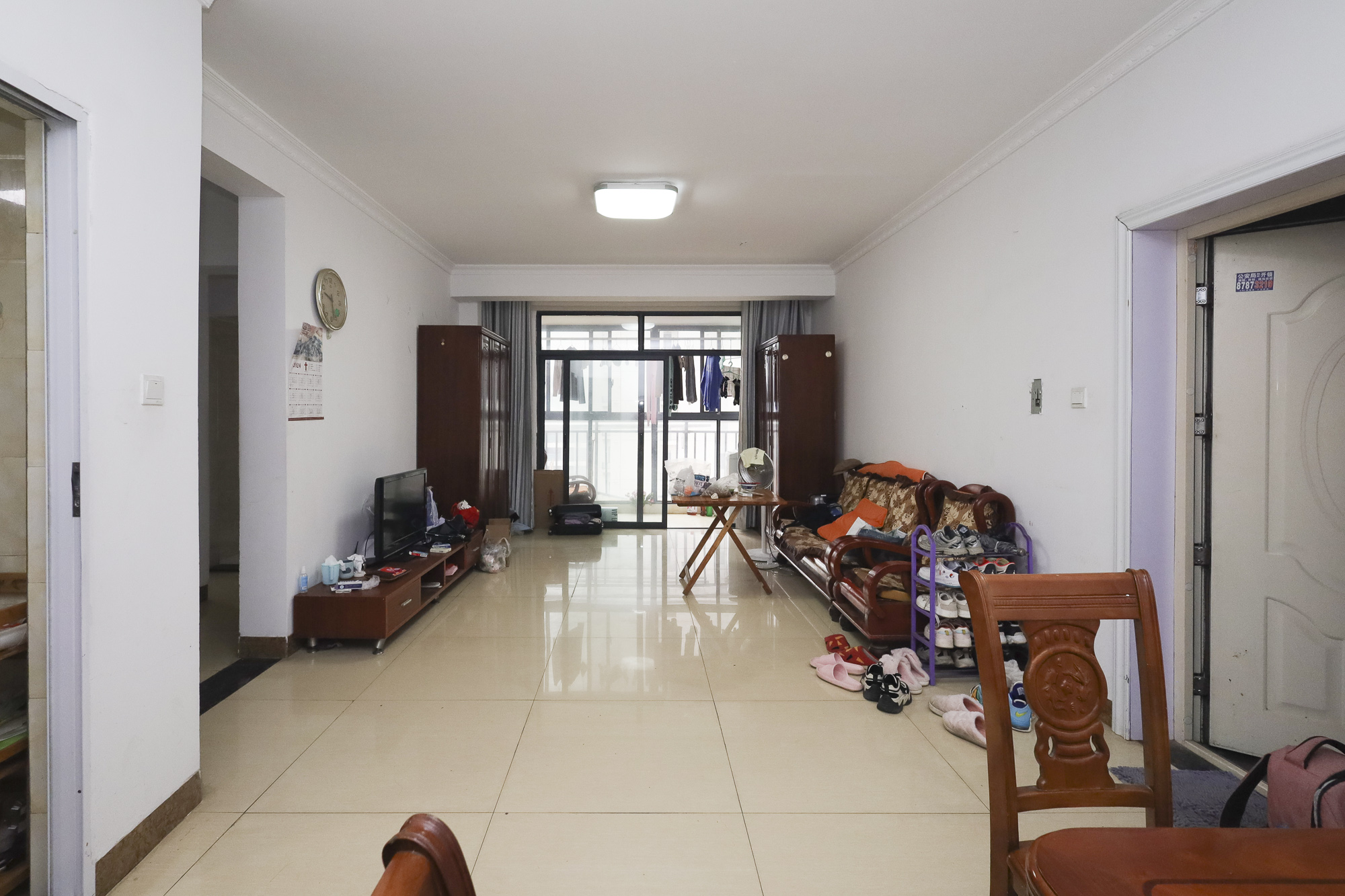 极目楚天 2室1厅1卫 60.8万 极目楚天 2室1厅1卫 60.8万客厅