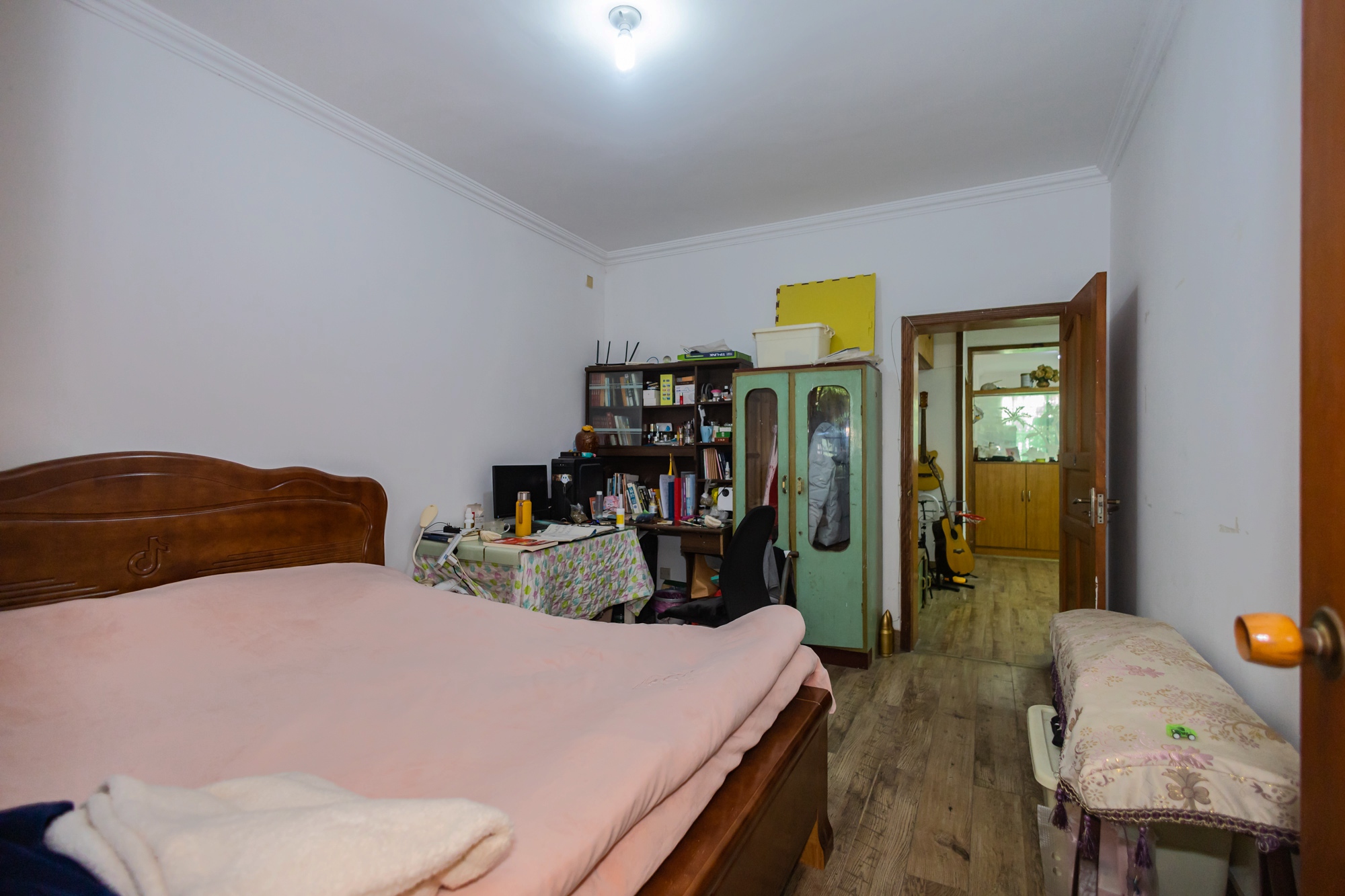 中南汽车世界  2室2厅1卫    36.0万 中南汽车世界  2室2厅1卫    36.0万卧室