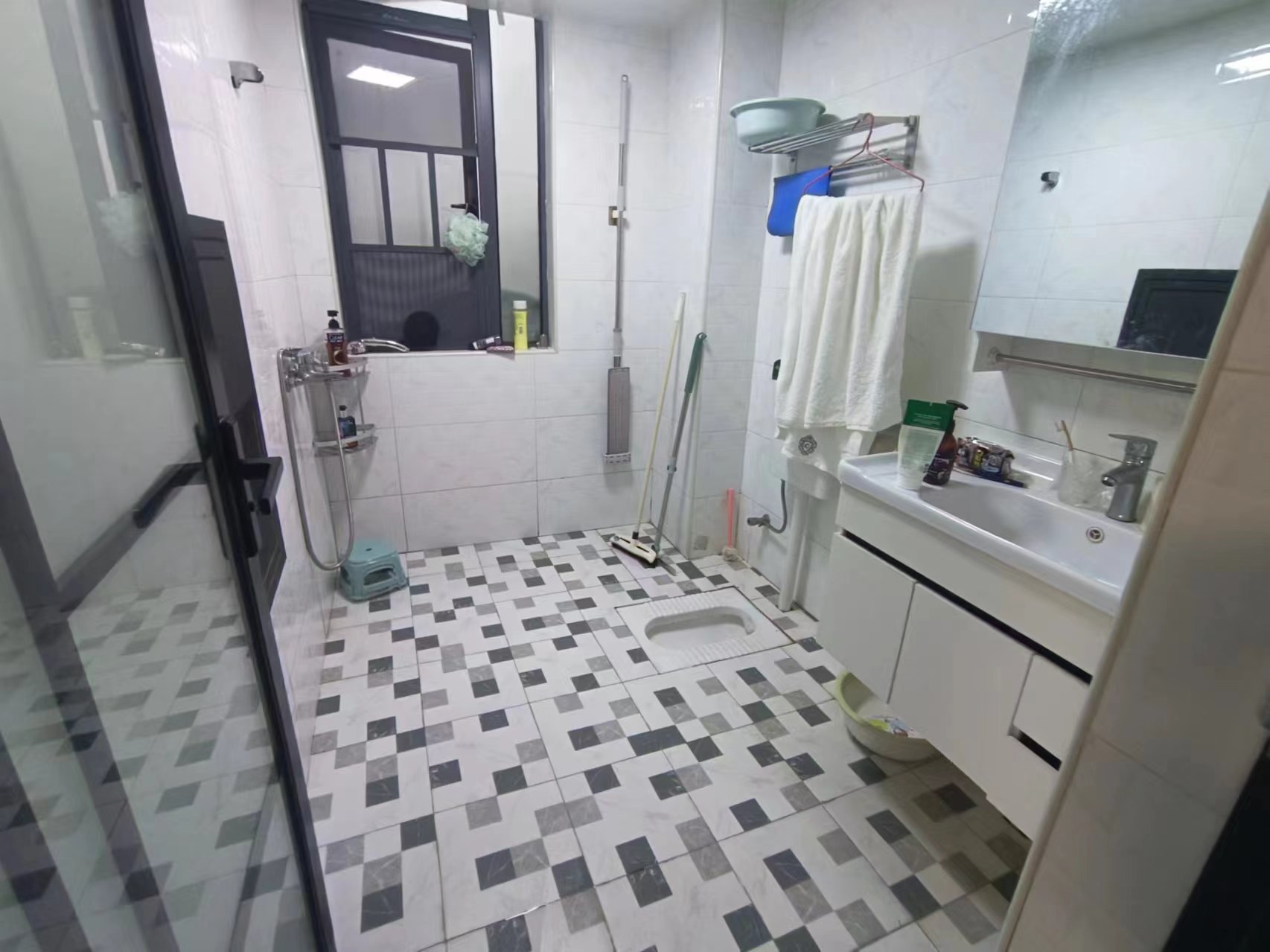 流金岁月-华晨国际 2室2厅1卫 48.8万 流金岁月-华晨国际 2室2厅1卫 48.8万室内图