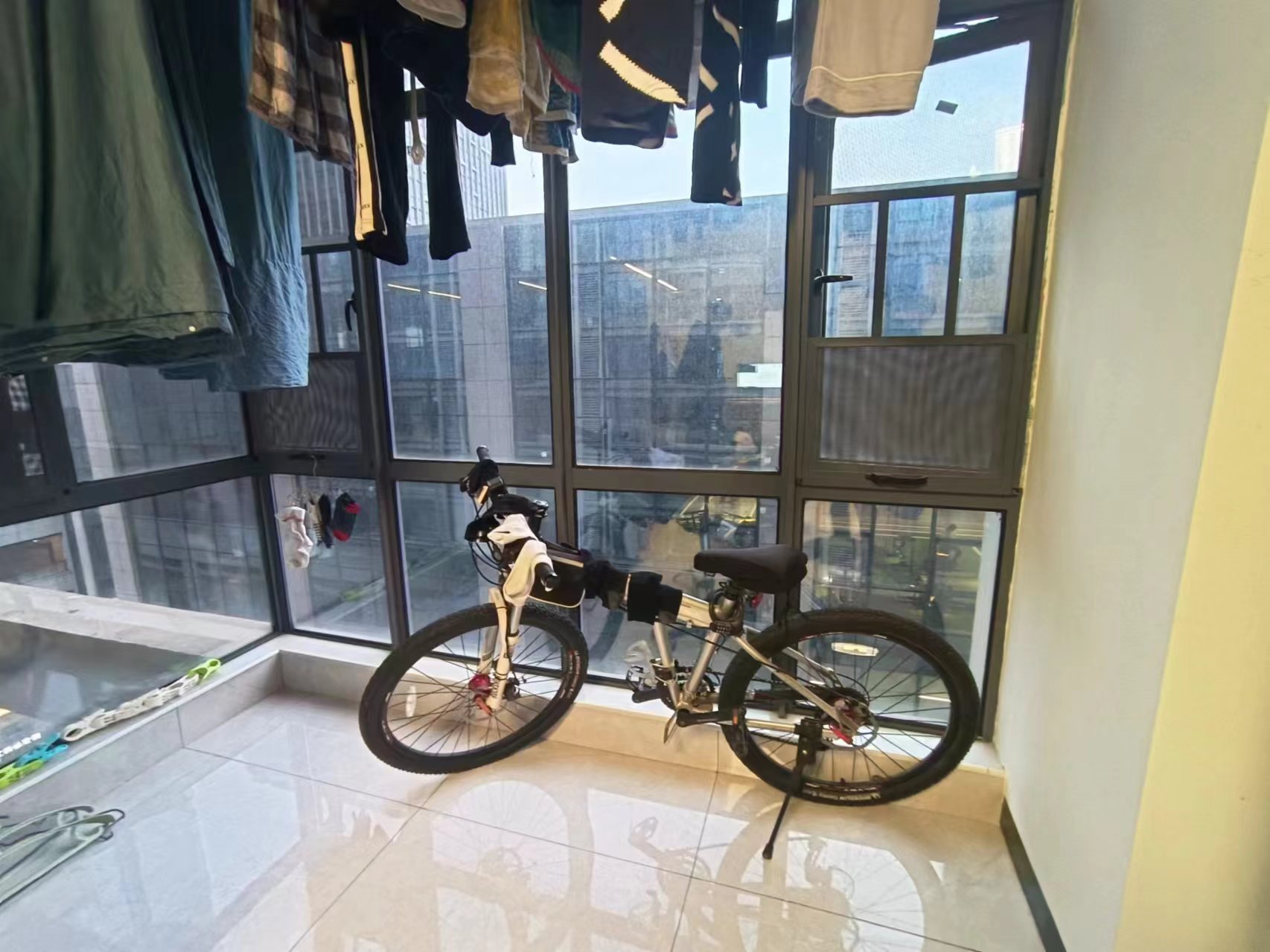 流金岁月-华晨国际 2室2厅1卫 48.8万 流金岁月-华晨国际 2室2厅1卫 48.8万室内图