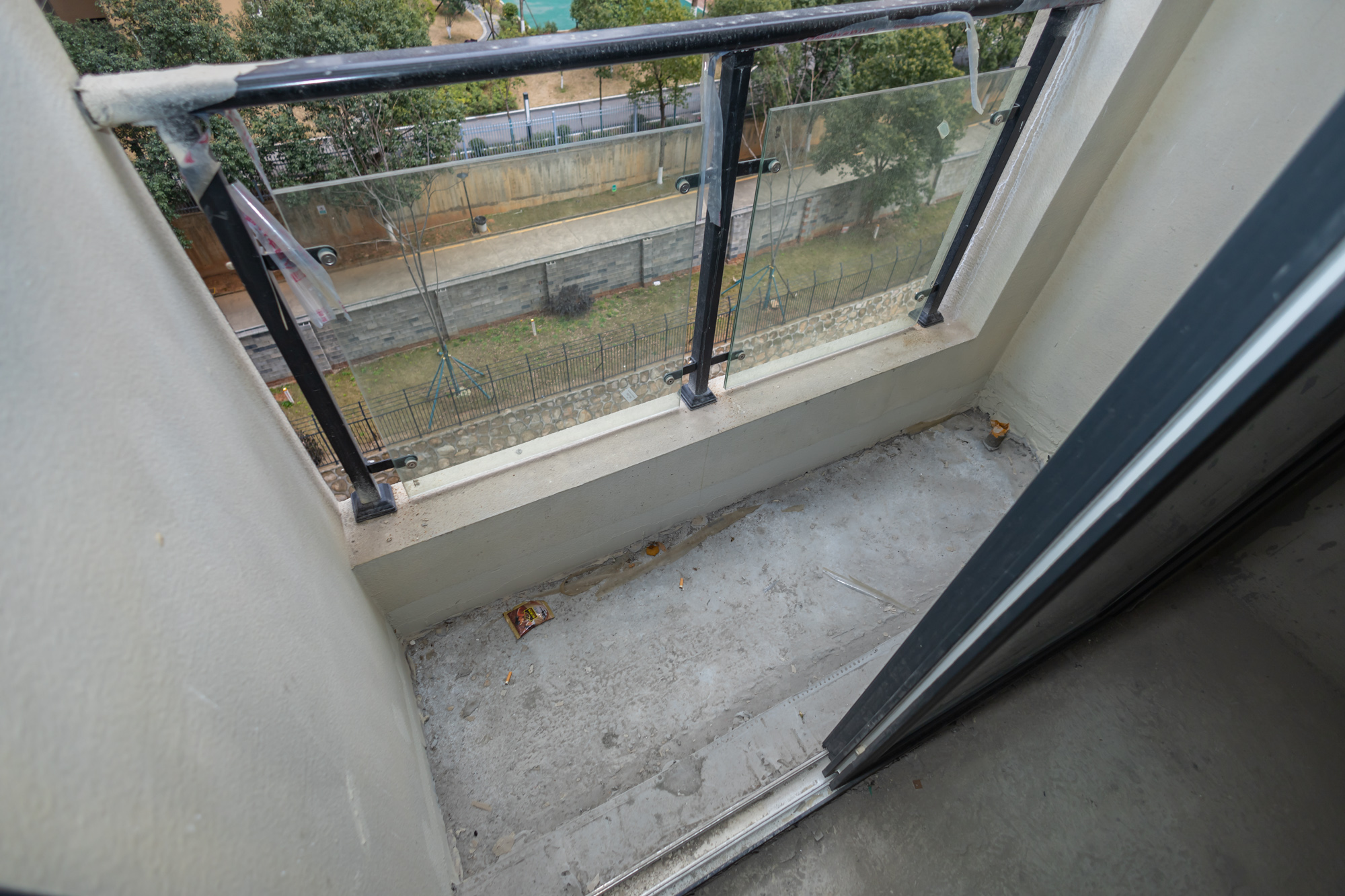 新长海漓湘悦  1室1厅1卫    22.0万 新长海漓湘悦  1室1厅1卫    22.0万阳台