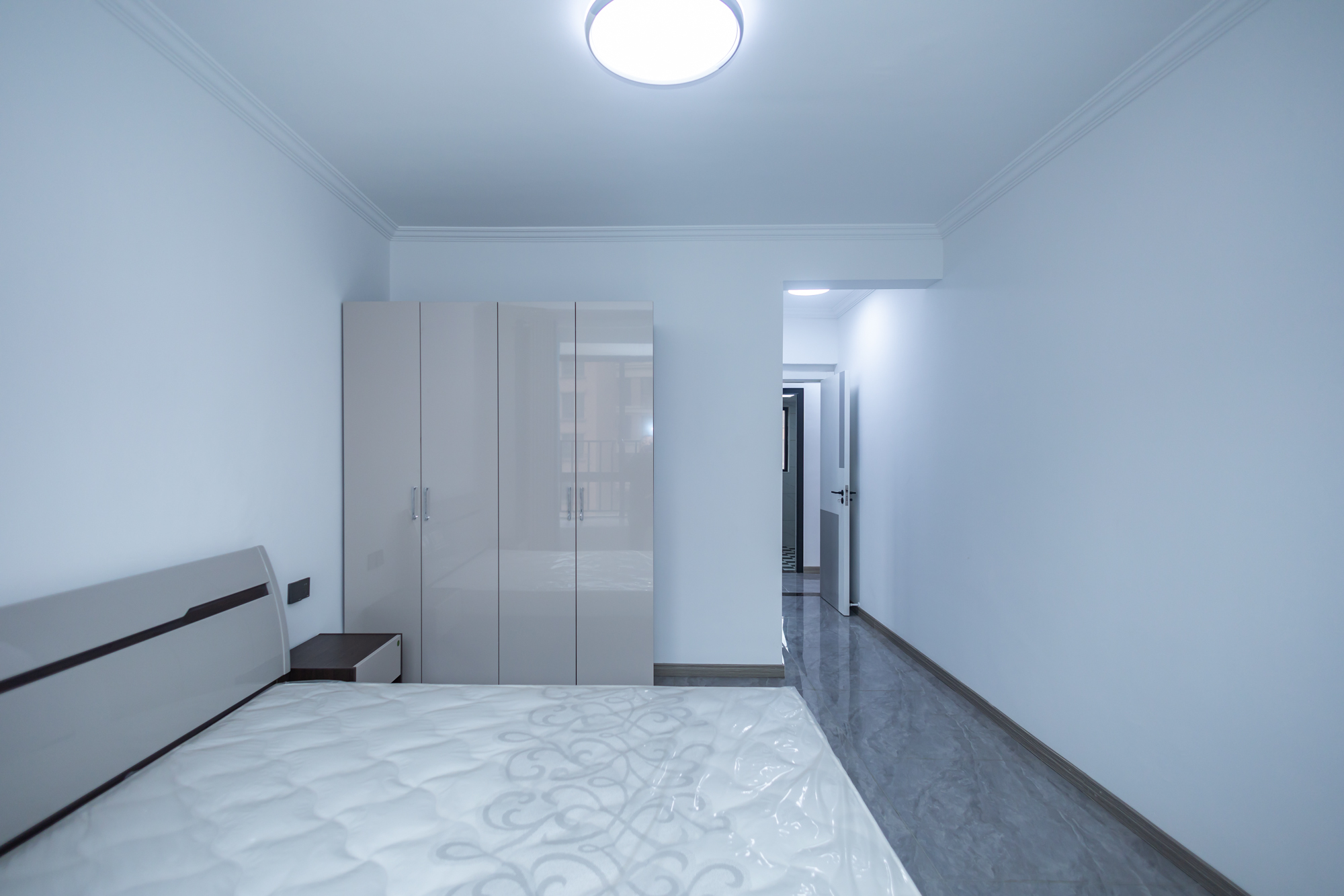 华润凤凰城一期 3室2厅2卫 93.0万 华润凤凰城一期 3室2厅2卫 93.0万卧室