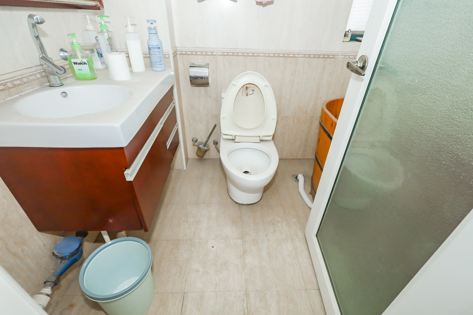 景秀江山  5室2厅3卫    200.0万卫生间